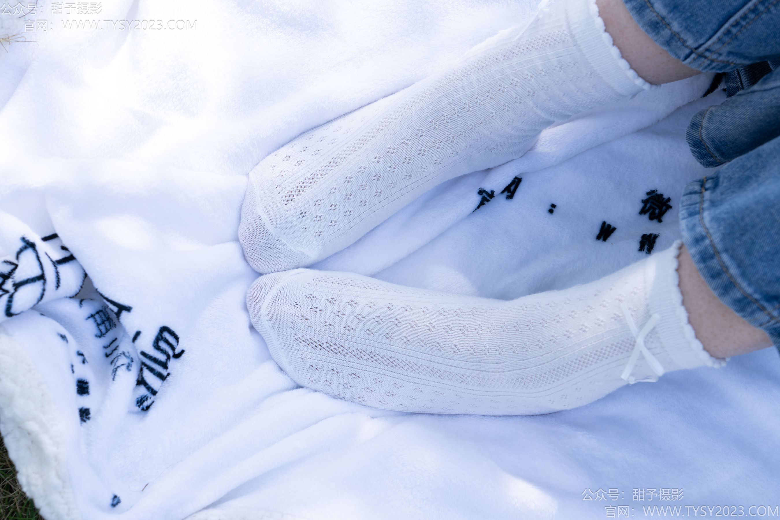 甜予摄影 No.194 小橙子 - 板鞋、白棉袜、裸足/(130P)