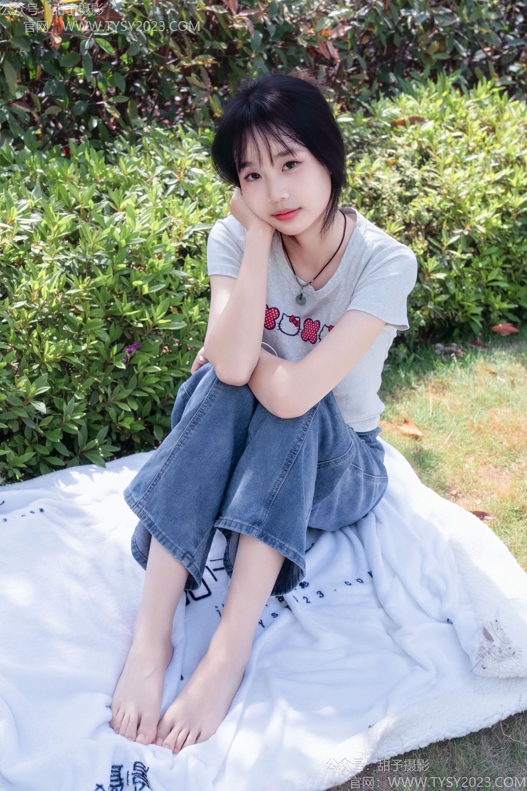 甜予摄影 No.194 小橙子 - 板鞋、白棉袜、裸足/(130P)