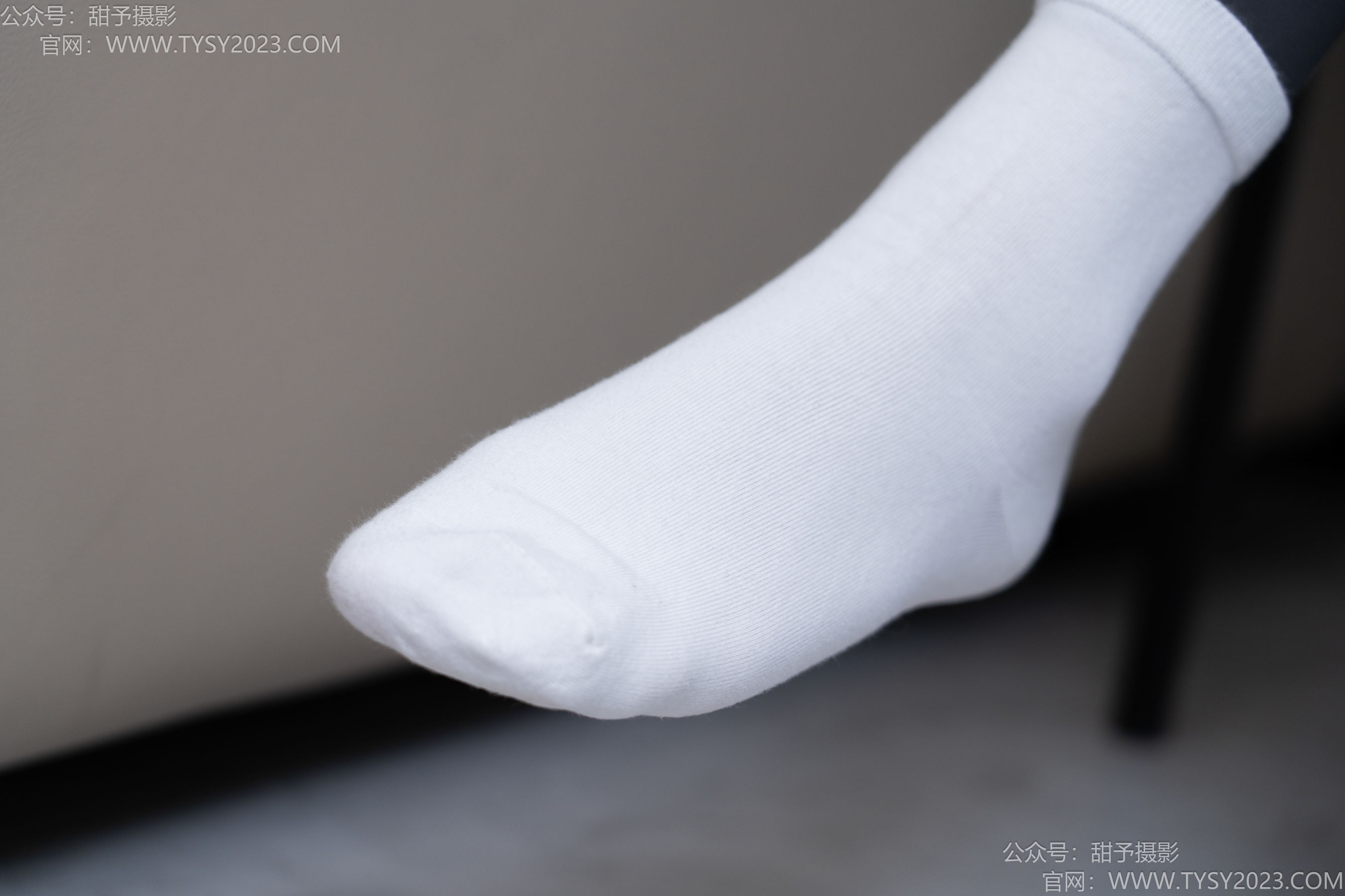 甜予摄影 No.192 澜澜 - 高跟鞋、白棉袜、裸足/(134P)