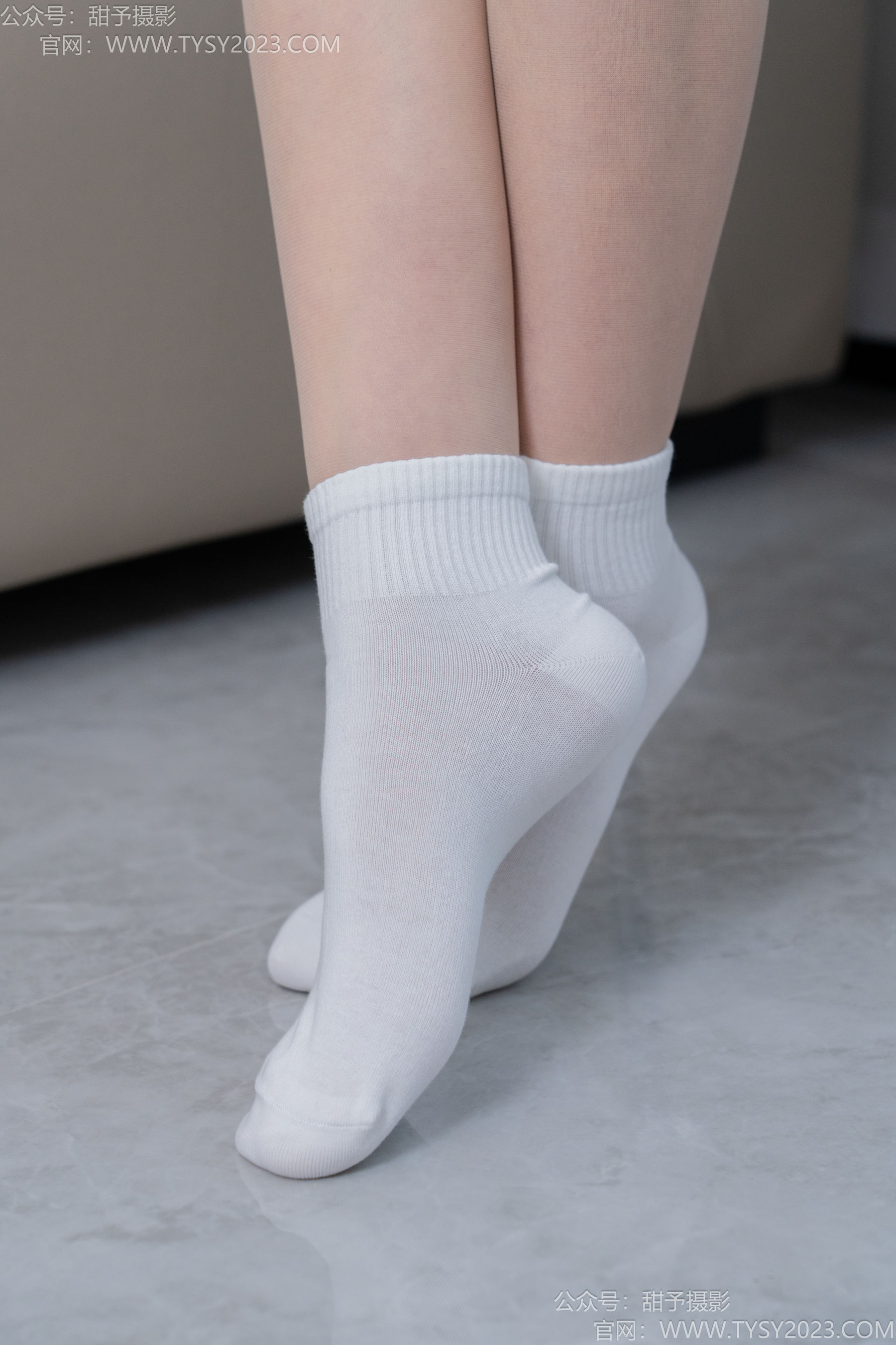甜予摄影 No.191 贝壳 - 皮鞋、白棉袜、薄肉丝/(135P)