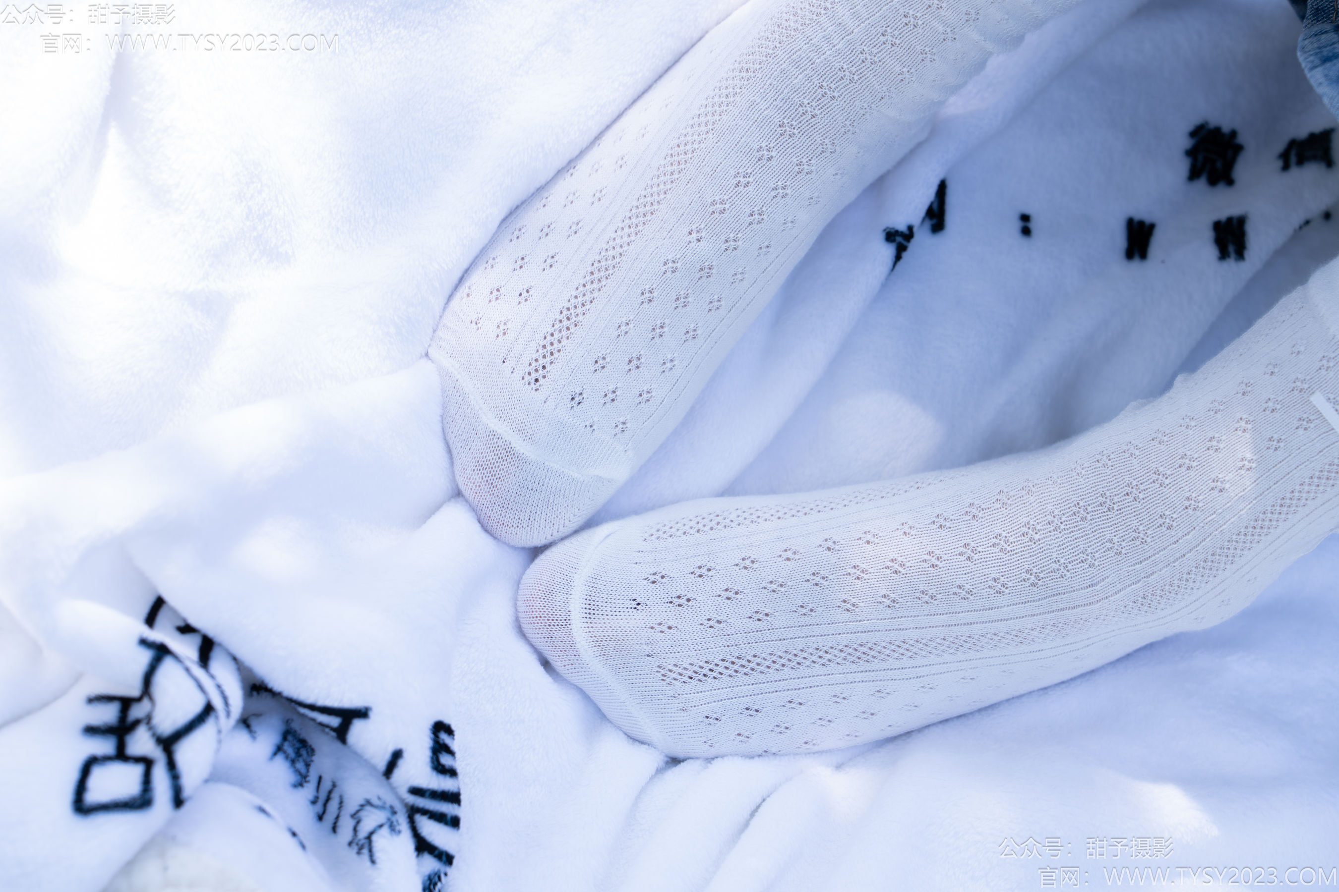 甜予摄影 No.194 小橙子 - 板鞋、白棉袜、裸足/(130P)