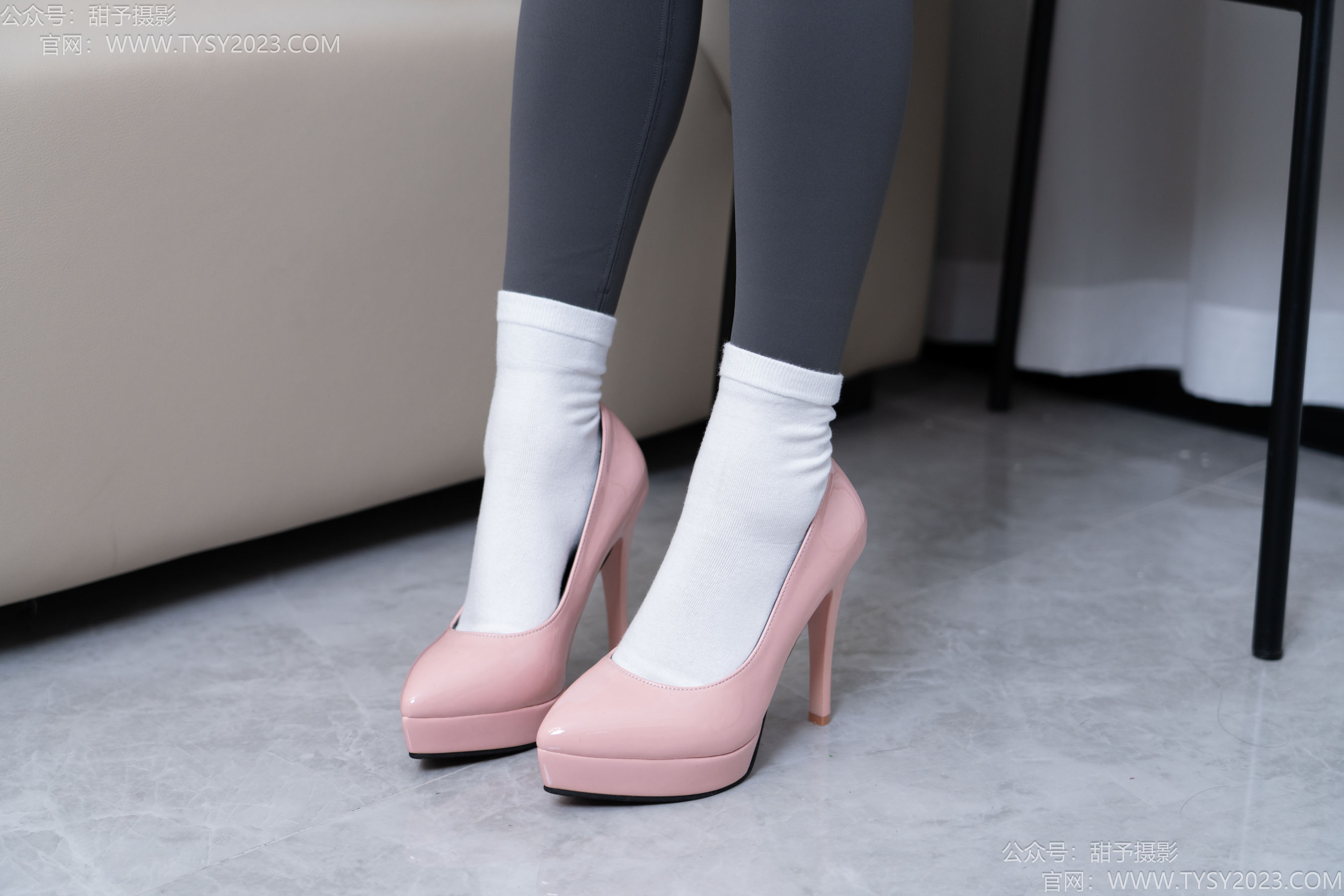 甜予摄影 No.192 澜澜 - 高跟鞋、白棉袜、裸足/(134P)