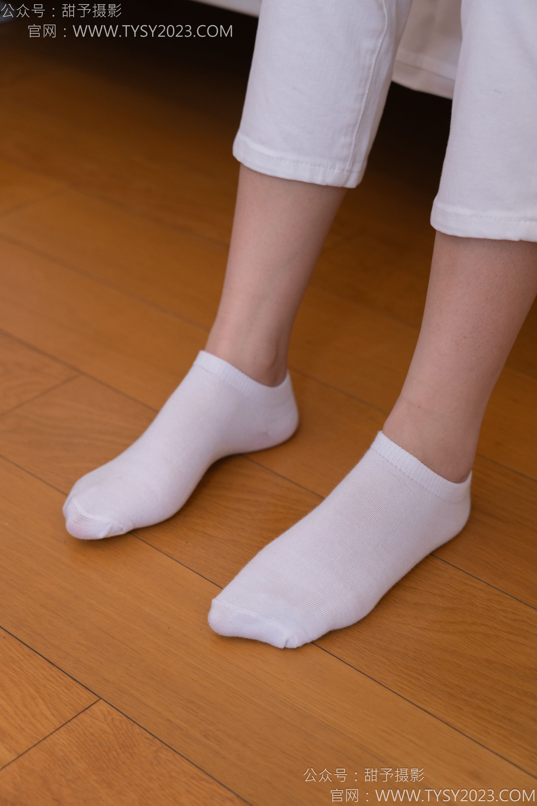 甜予摄影 No.171 璇璇 - 帆布鞋、白棉袜、抖腿剧情/(151P)