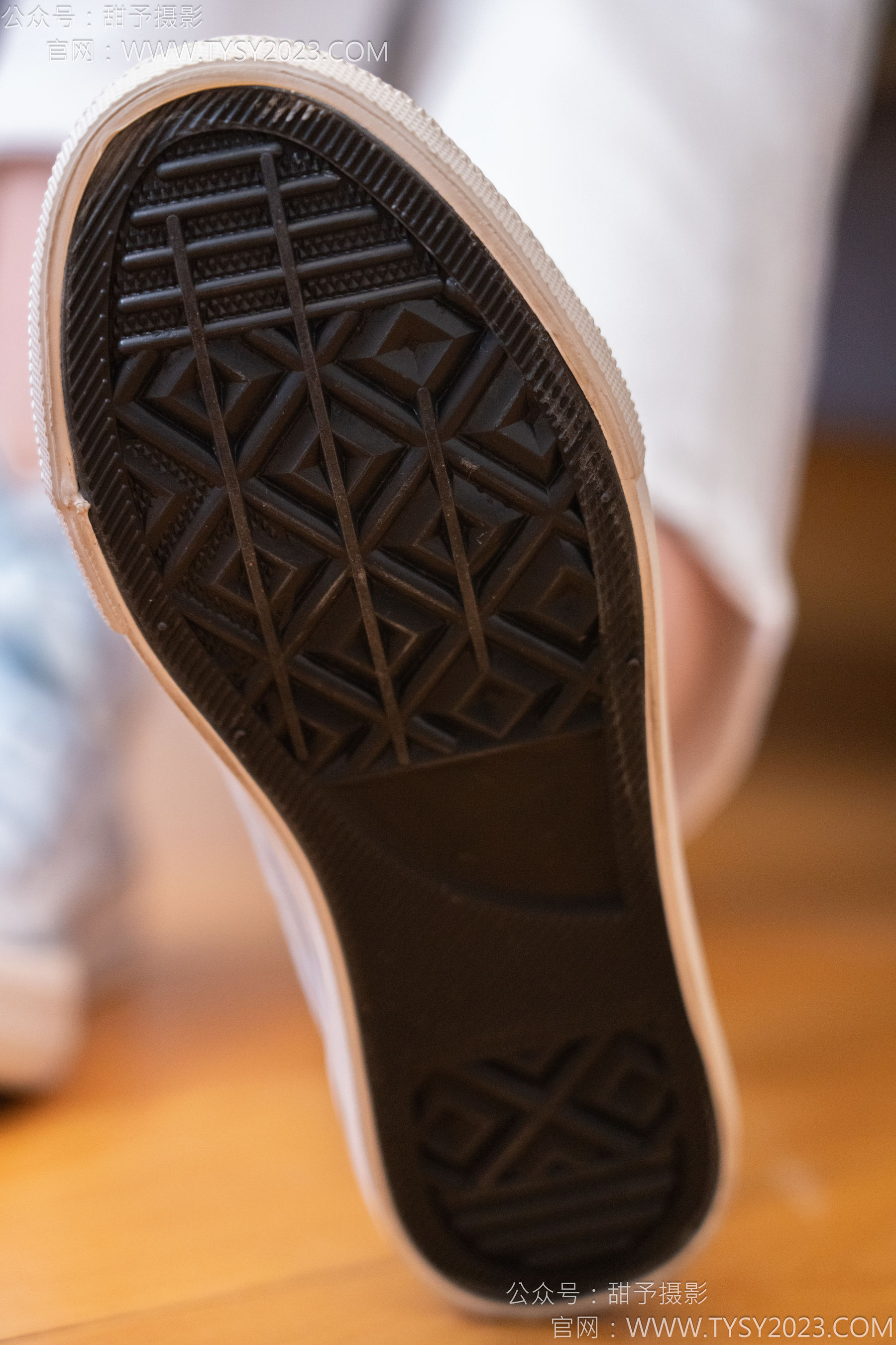 甜予摄影 No.171 璇璇 - 帆布鞋、白棉袜、抖腿剧情/(151P)