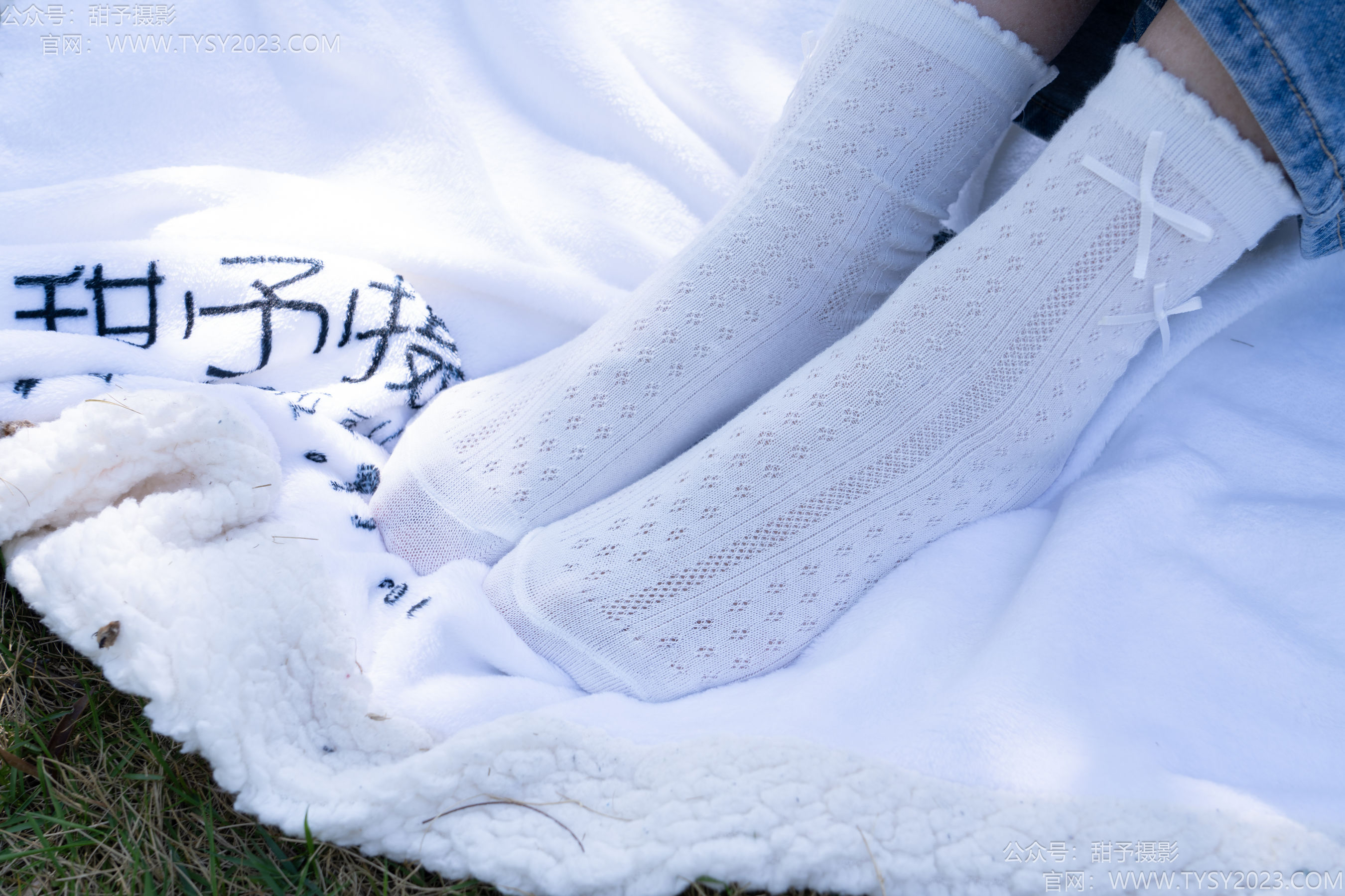 甜予摄影 No.194 小橙子 - 板鞋、白棉袜、裸足/(130P)