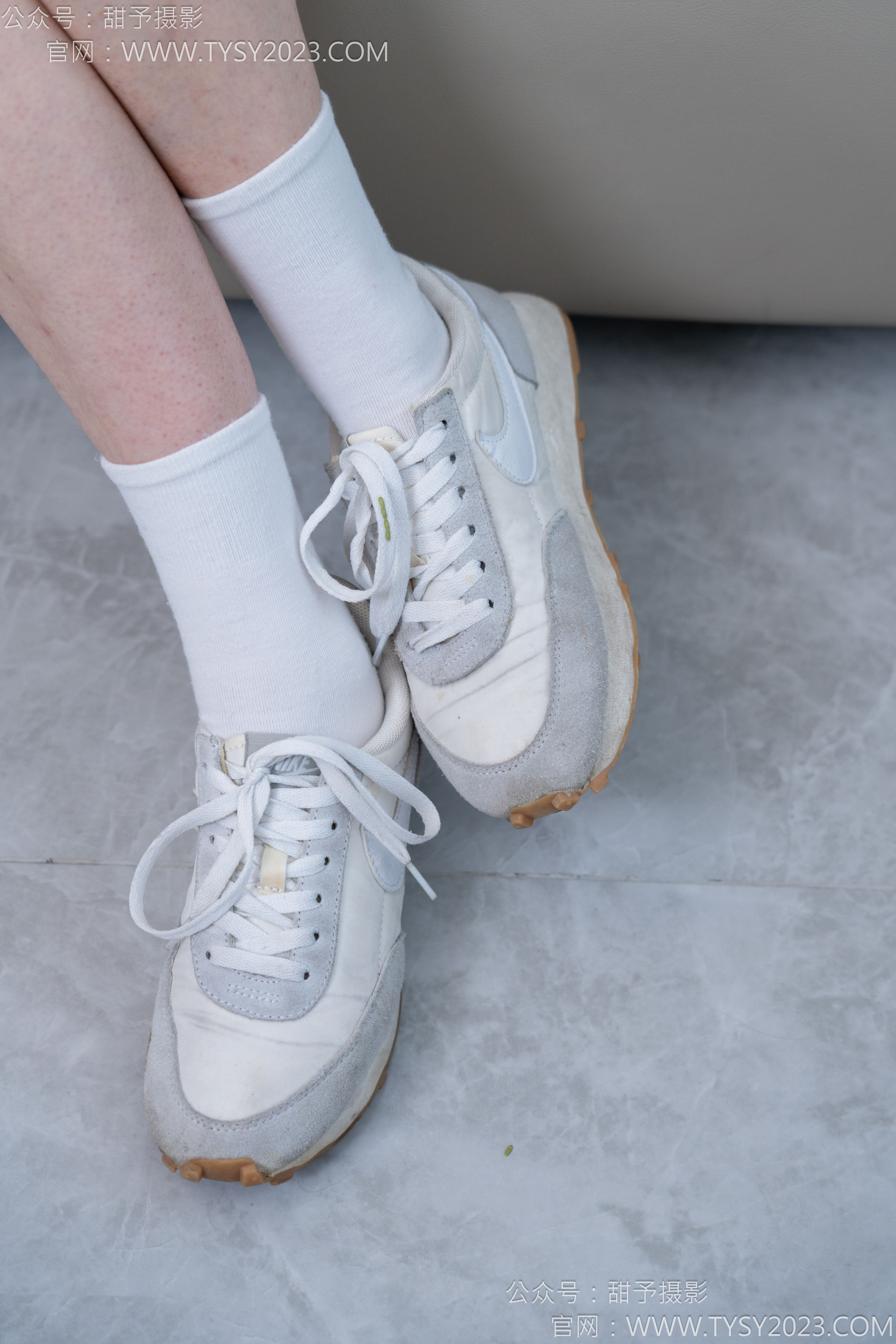 甜予摄影 No.167 小容 - 板鞋、白棉袜、裸足/(129P)