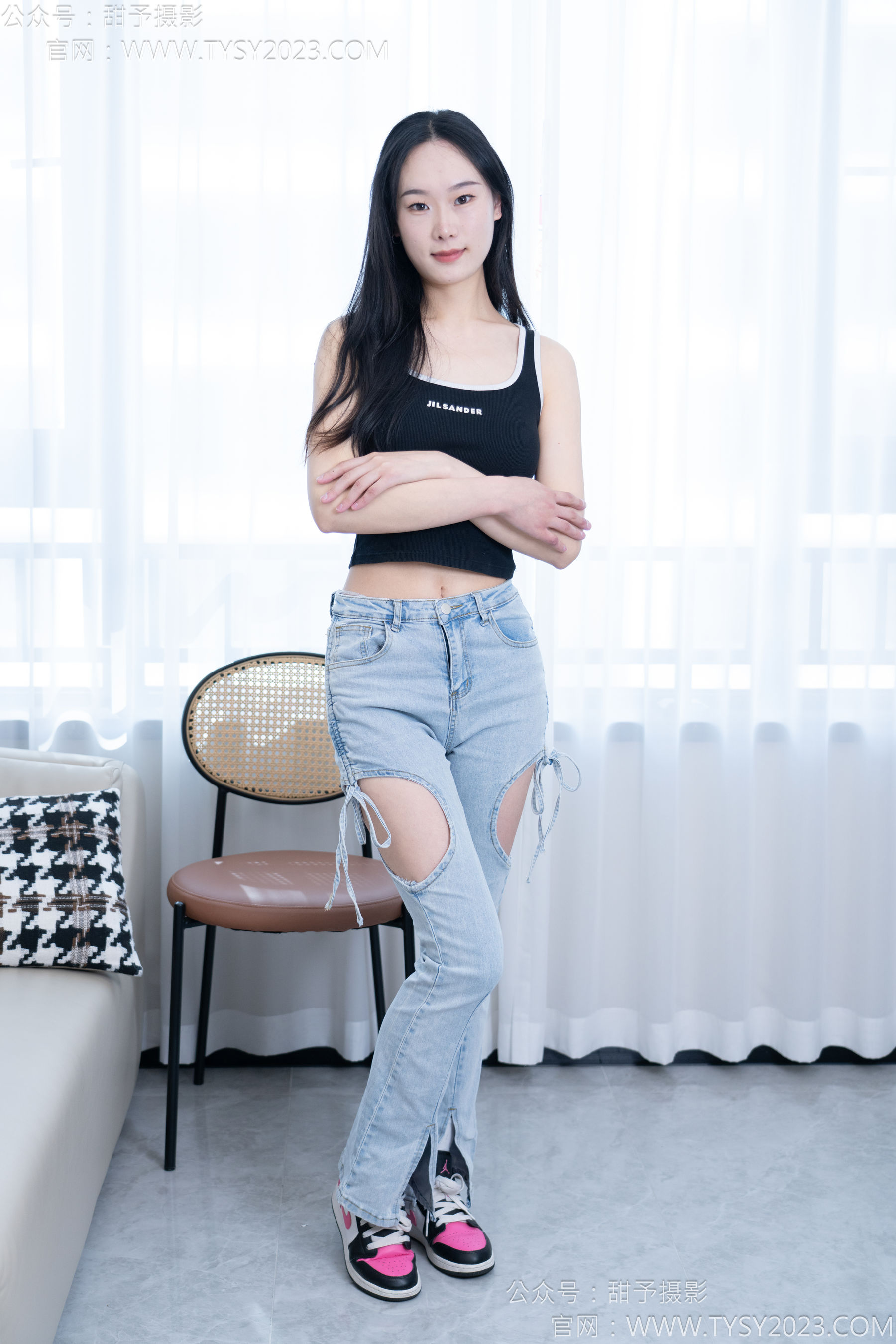 甜予摄影 No.181 小容 - 板鞋、白棉袜、裸足/(130P)