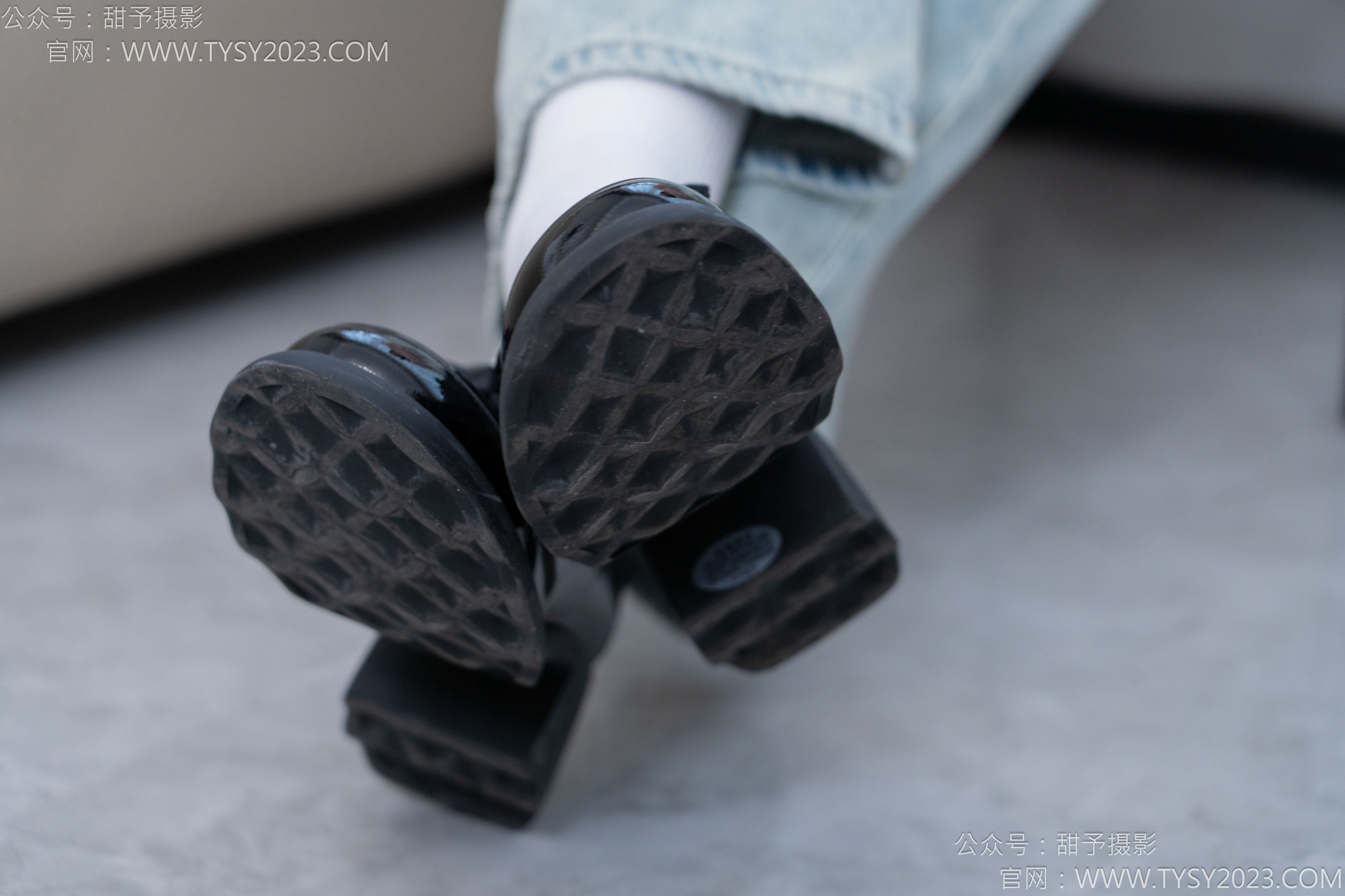 甜予摄影 No.162 知知 - 皮鞋、白棉袜、裸足/(125P)