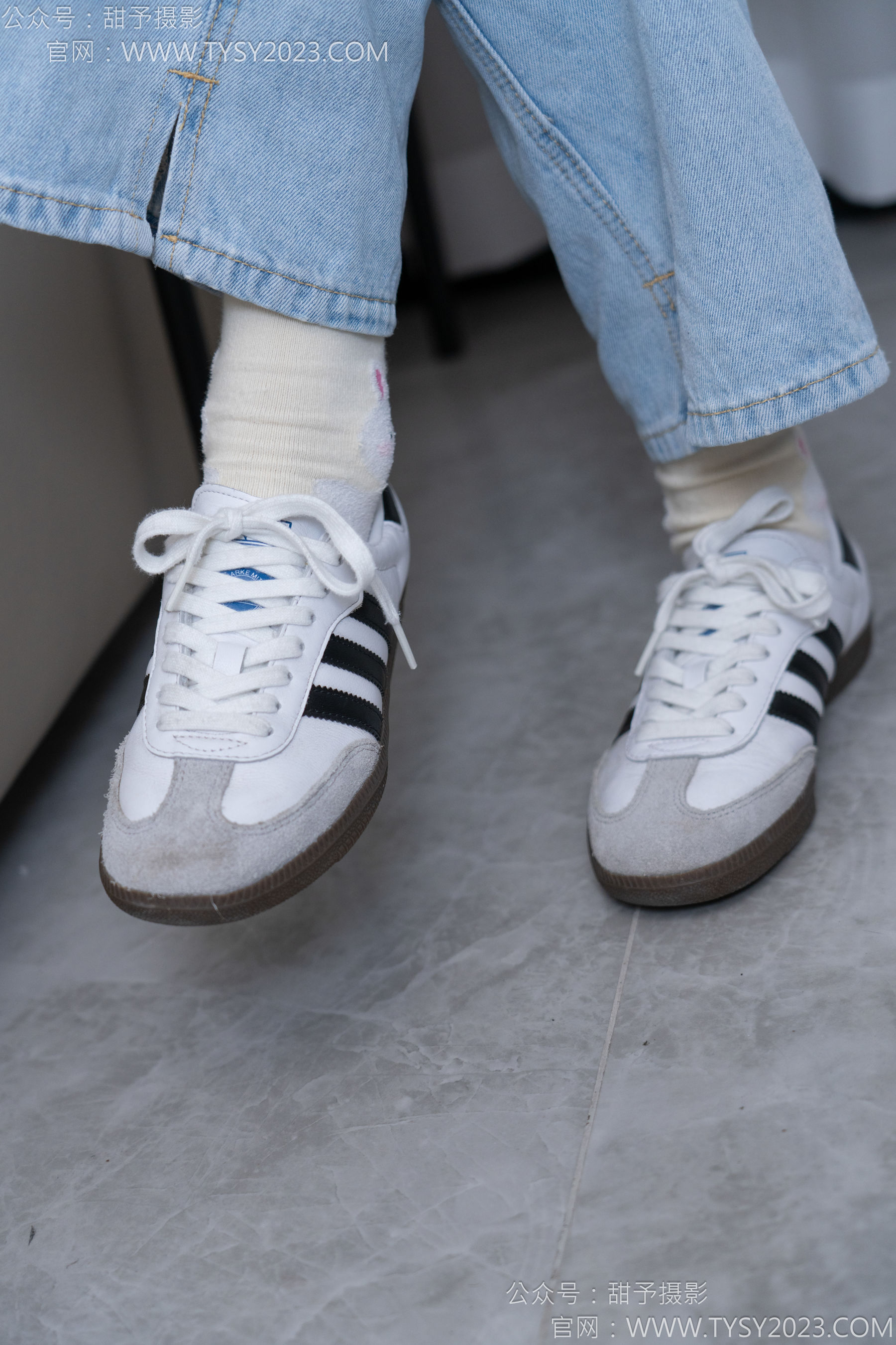 甜予摄影 No.160 番茄 - 板鞋、印花棉袜、裸足/(125P)