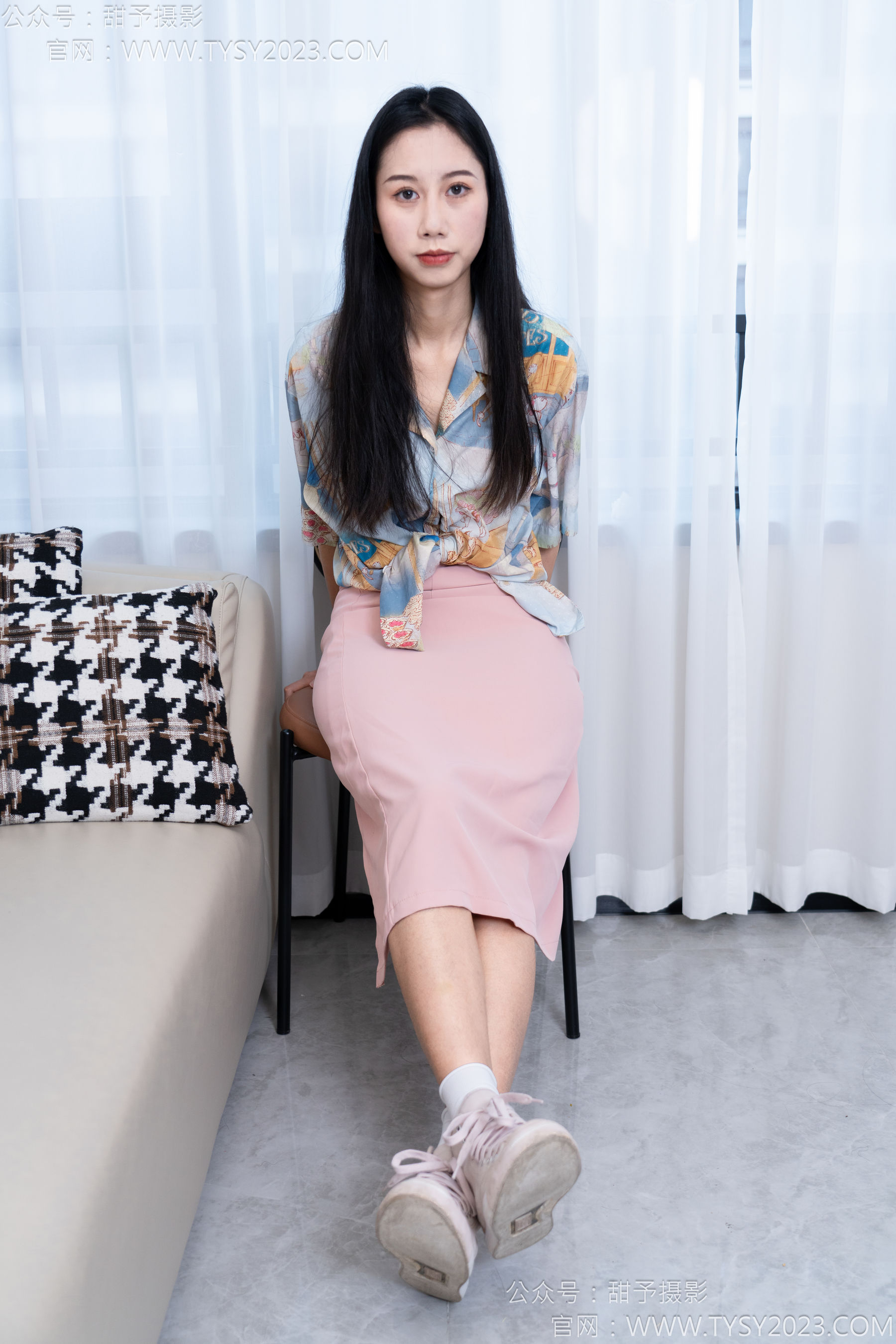 甜予摄影 No.186 娃娃 - 帆布鞋、白棉袜、裸足/(129P)