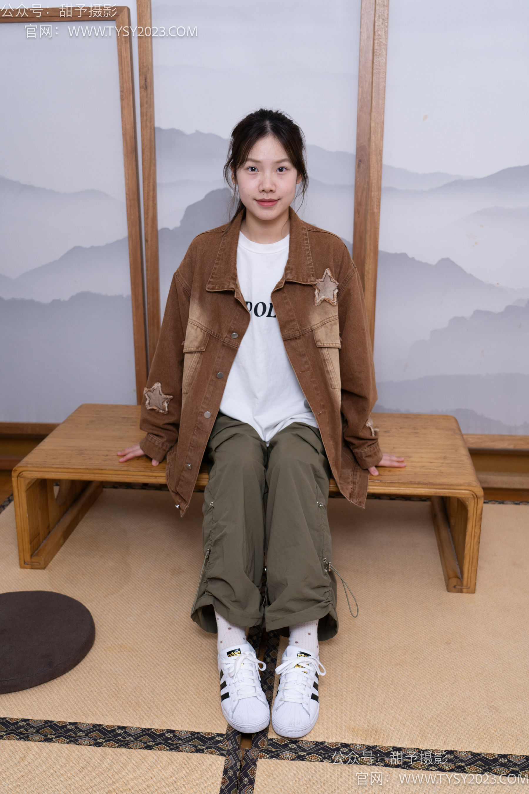 甜予摄影 No.161 双双 - 板鞋、白棉袜、裸足/(130P)