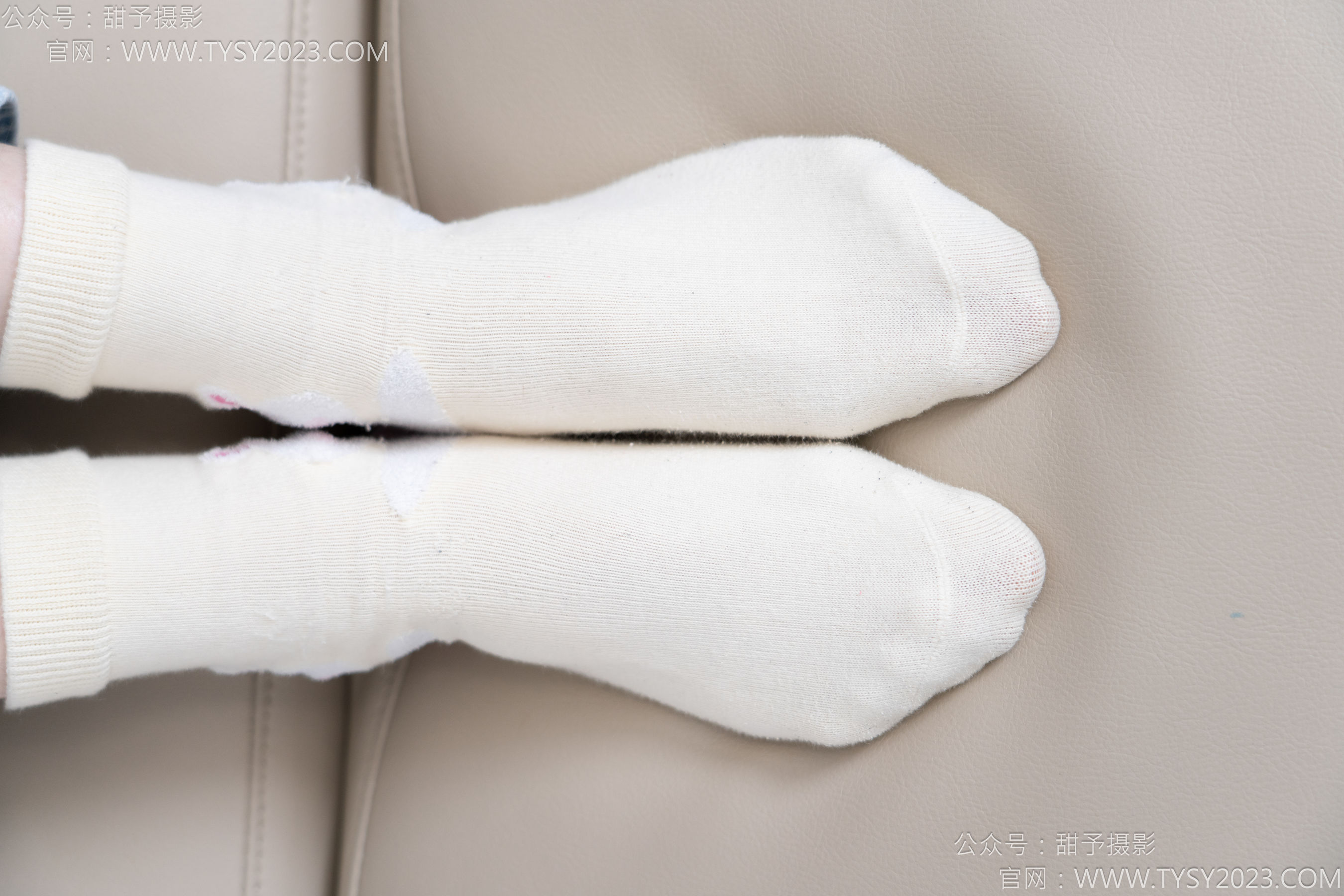 甜予摄影 No.160 番茄 - 板鞋、印花棉袜、裸足/(125P)