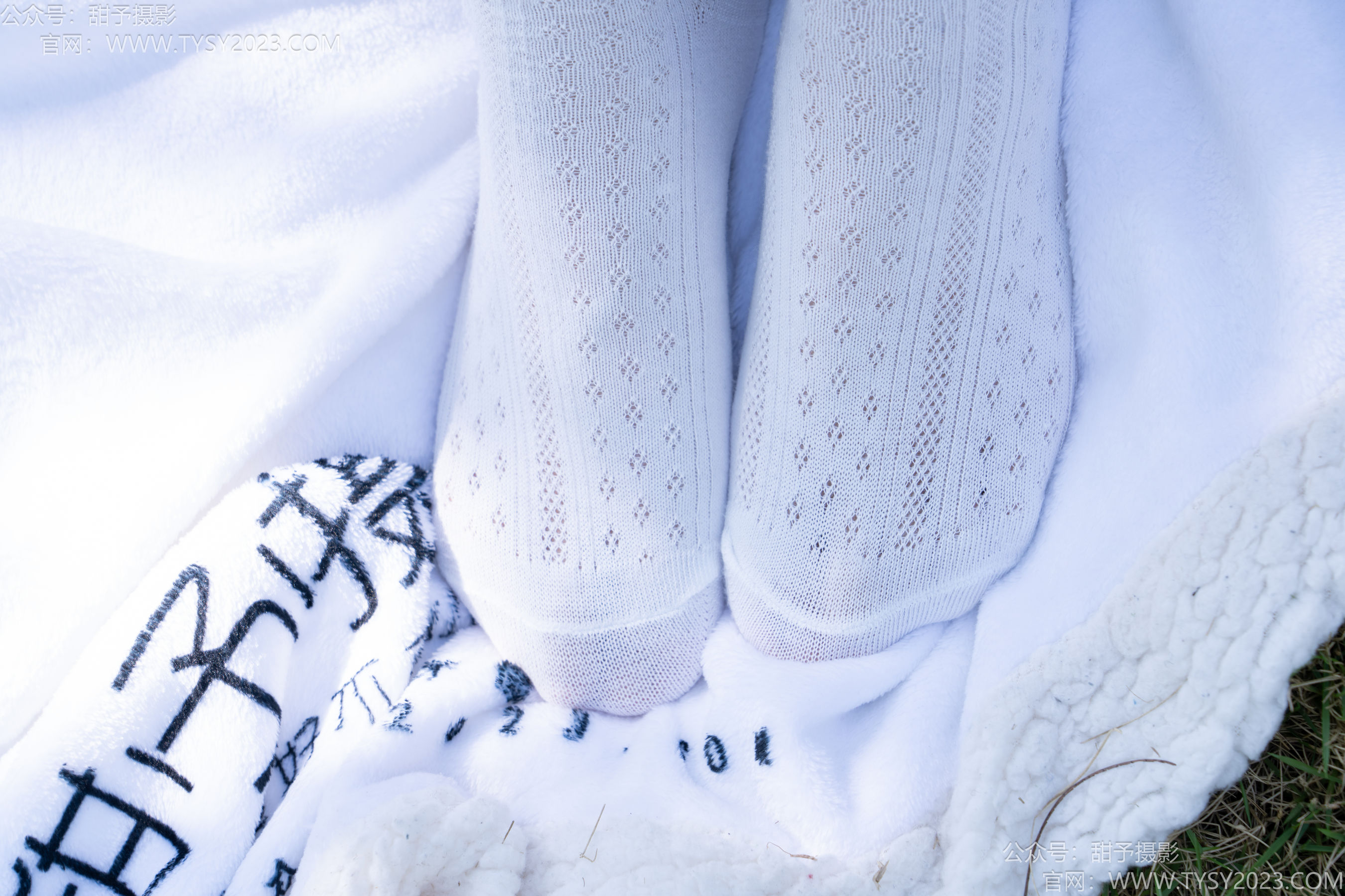 甜予摄影 No.194 小橙子 - 板鞋、白棉袜、裸足/(130P)