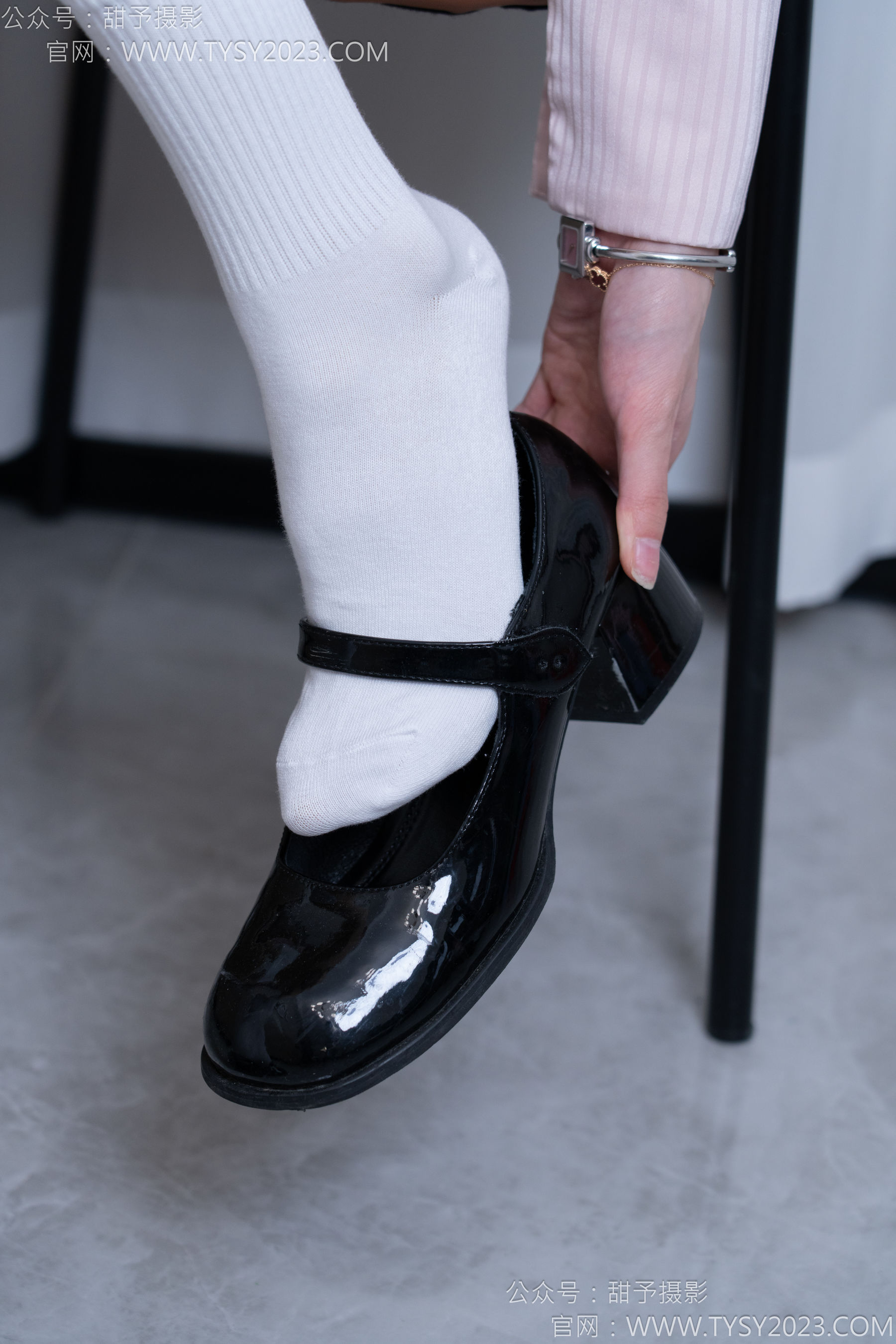 甜予摄影 No.185 珞珞 - 皮鞋、白棉袜、厚肉丝/(130P)