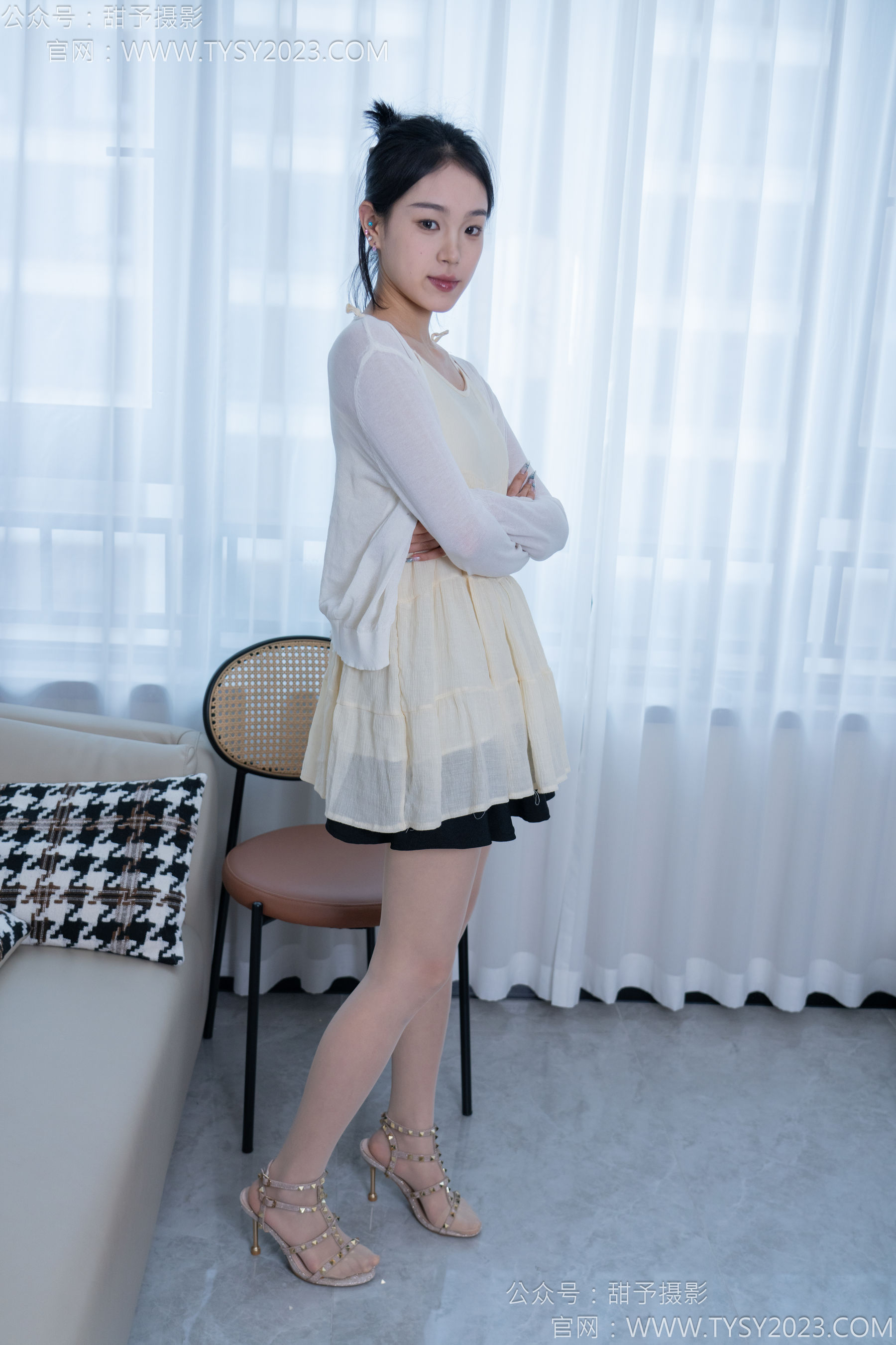 甜予摄影 No.156 咻咻 - 高跟鞋、薄肉丝/(135P)