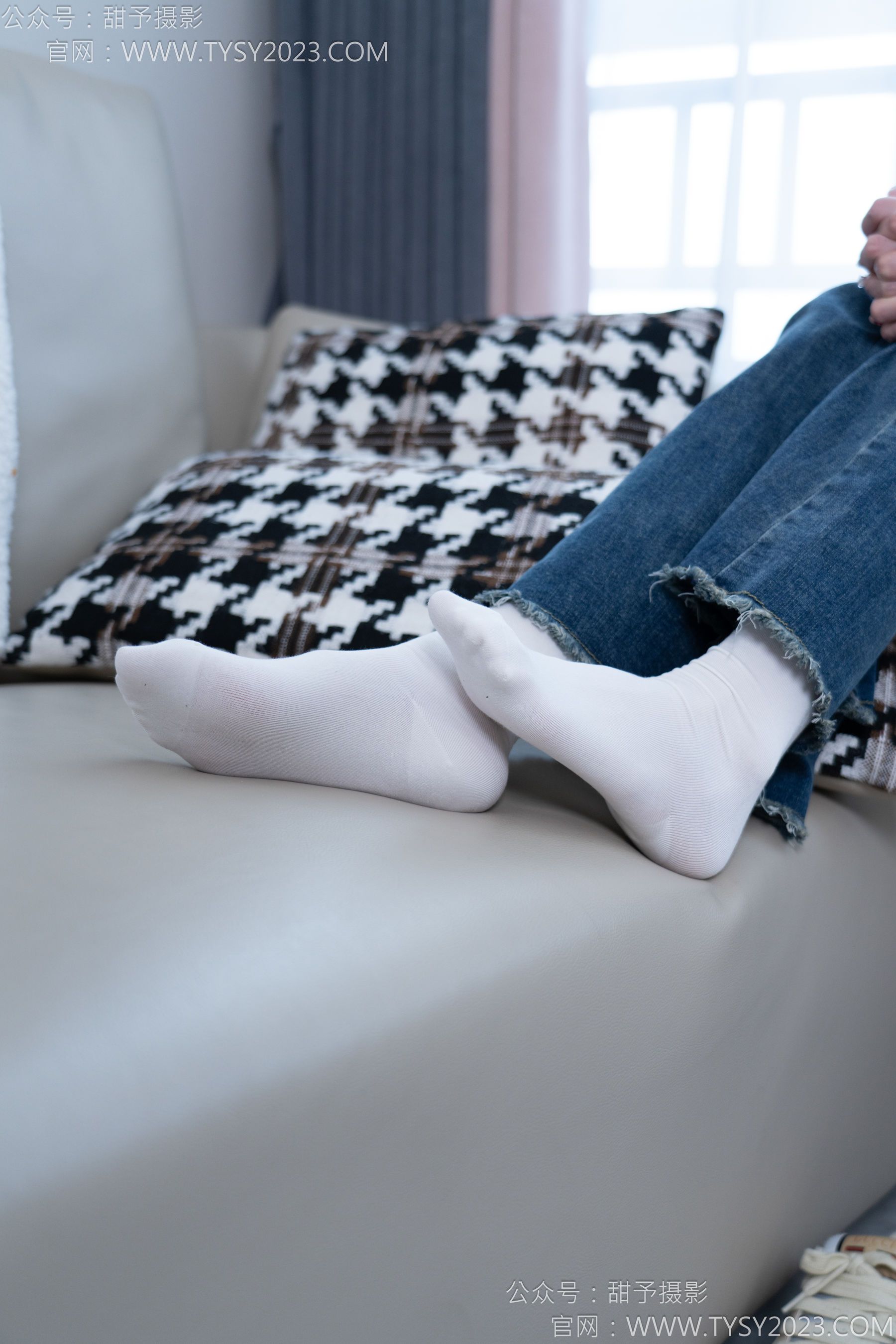 甜予摄影 No.170 珞珞 - 板鞋、白棉袜、裸足/(130P)