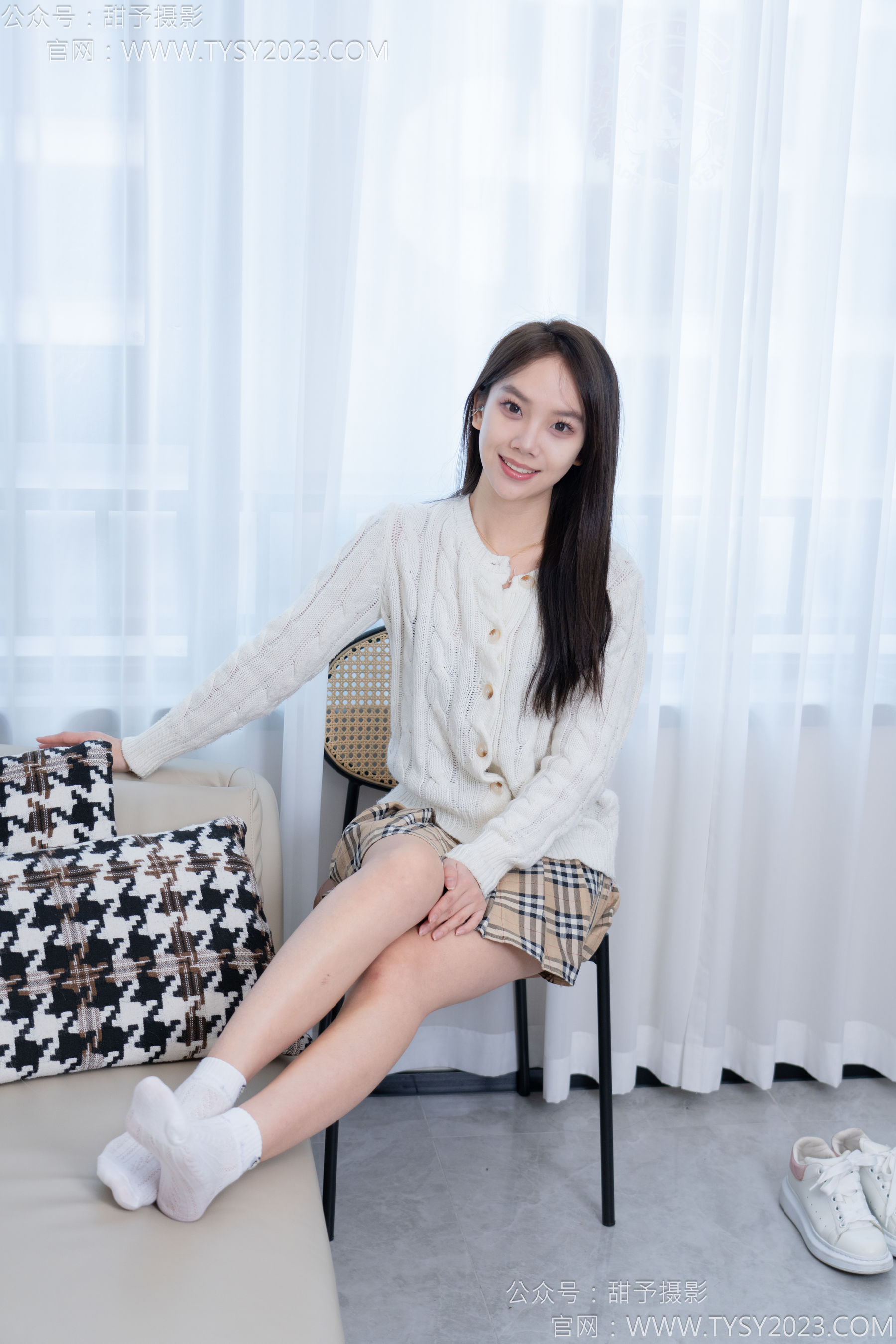 甜予摄影 No.165 贝壳 - 板鞋、白棉袜、裸足/(130P)