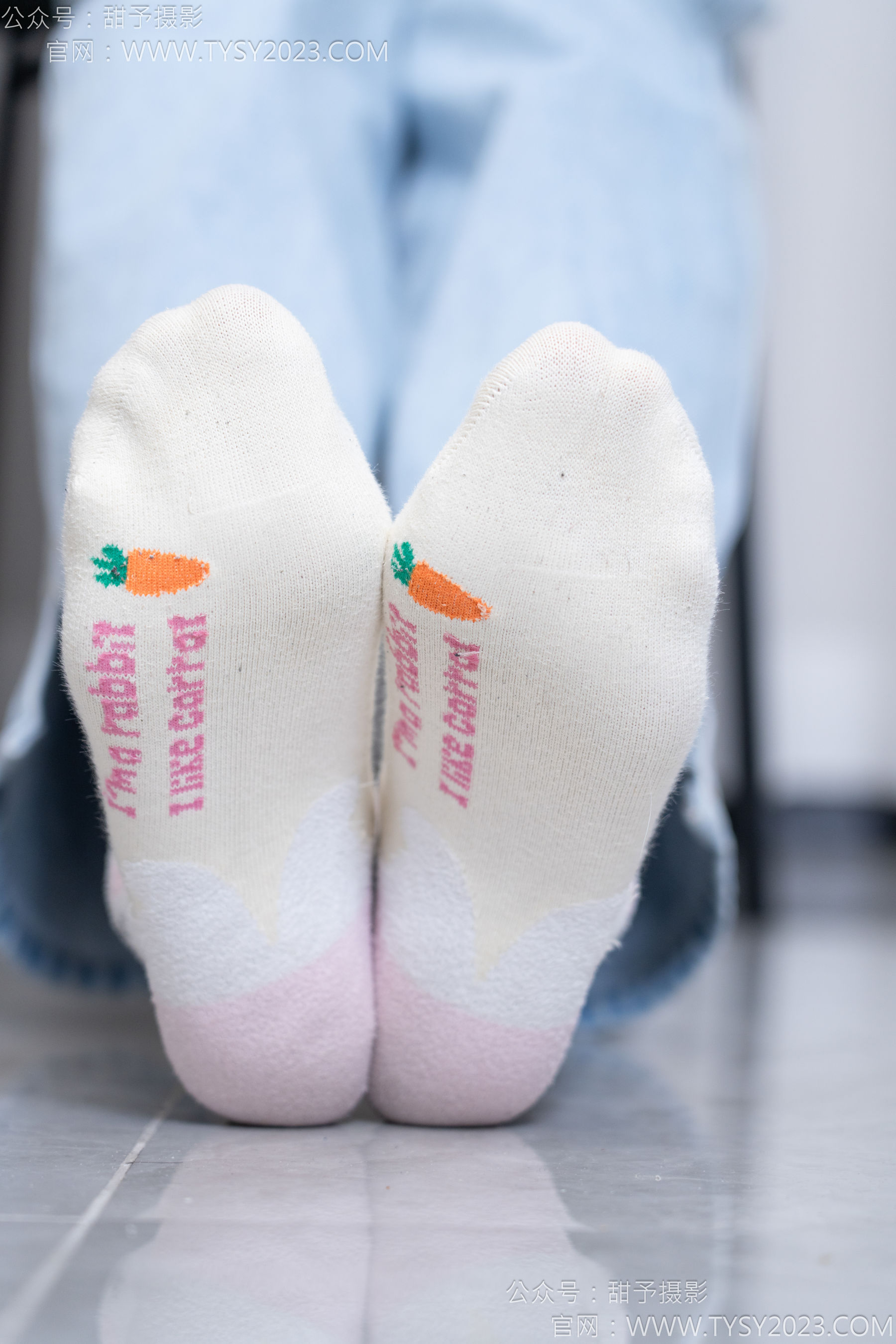 甜予摄影 No.160 番茄 - 板鞋、印花棉袜、裸足/(125P)