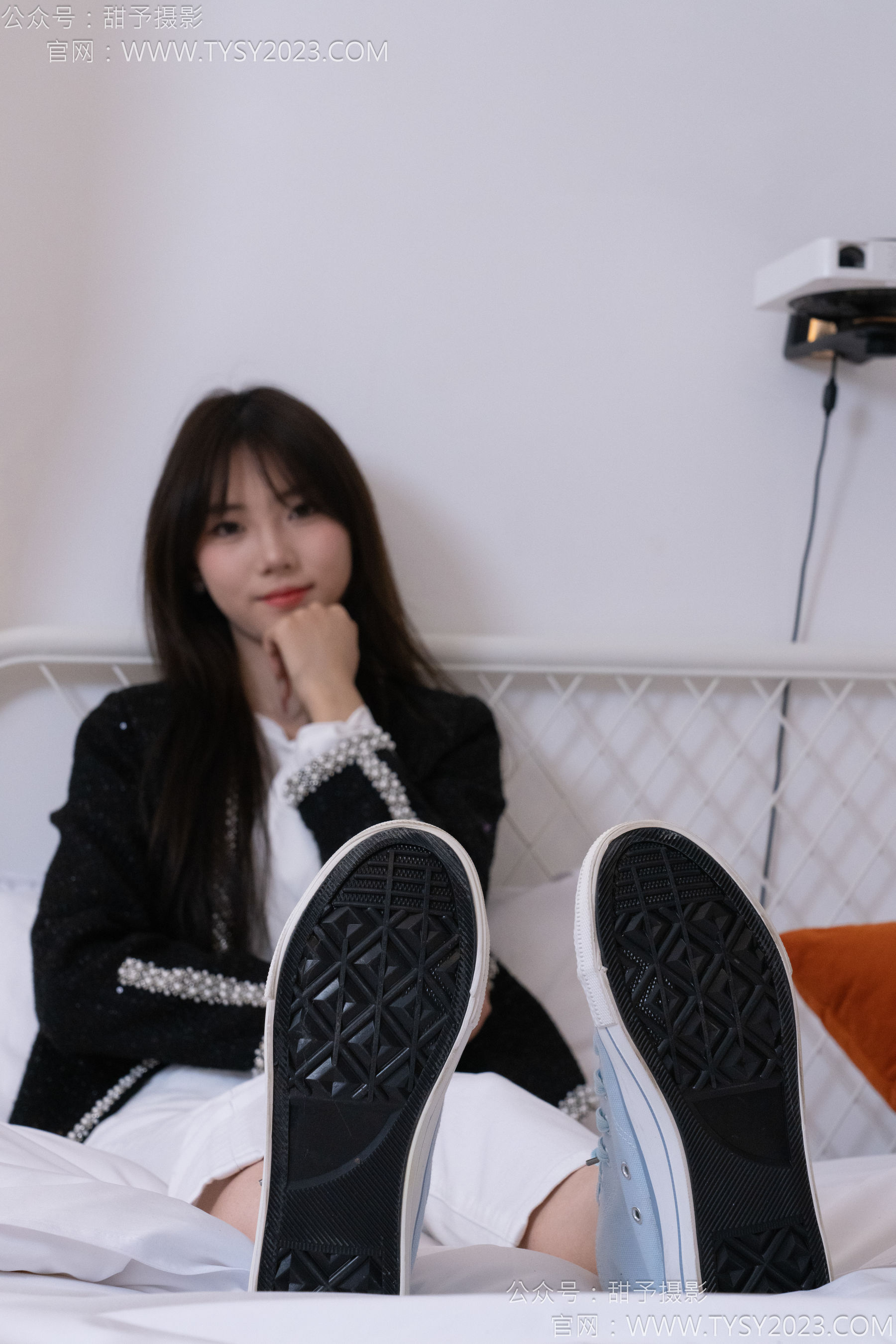 甜予摄影 No.171 璇璇 - 帆布鞋、白棉袜、抖腿剧情/(151P)
