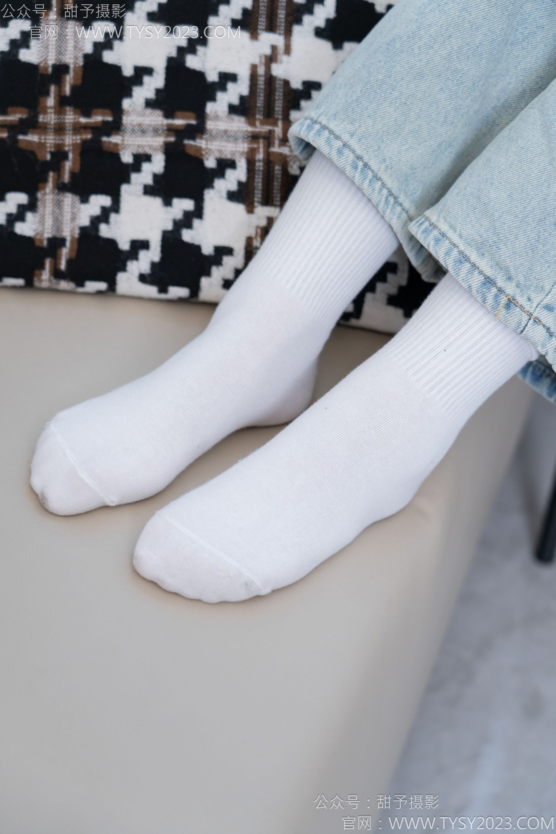 甜予摄影 No.162 知知 - 皮鞋、白棉袜、裸足/(125P)