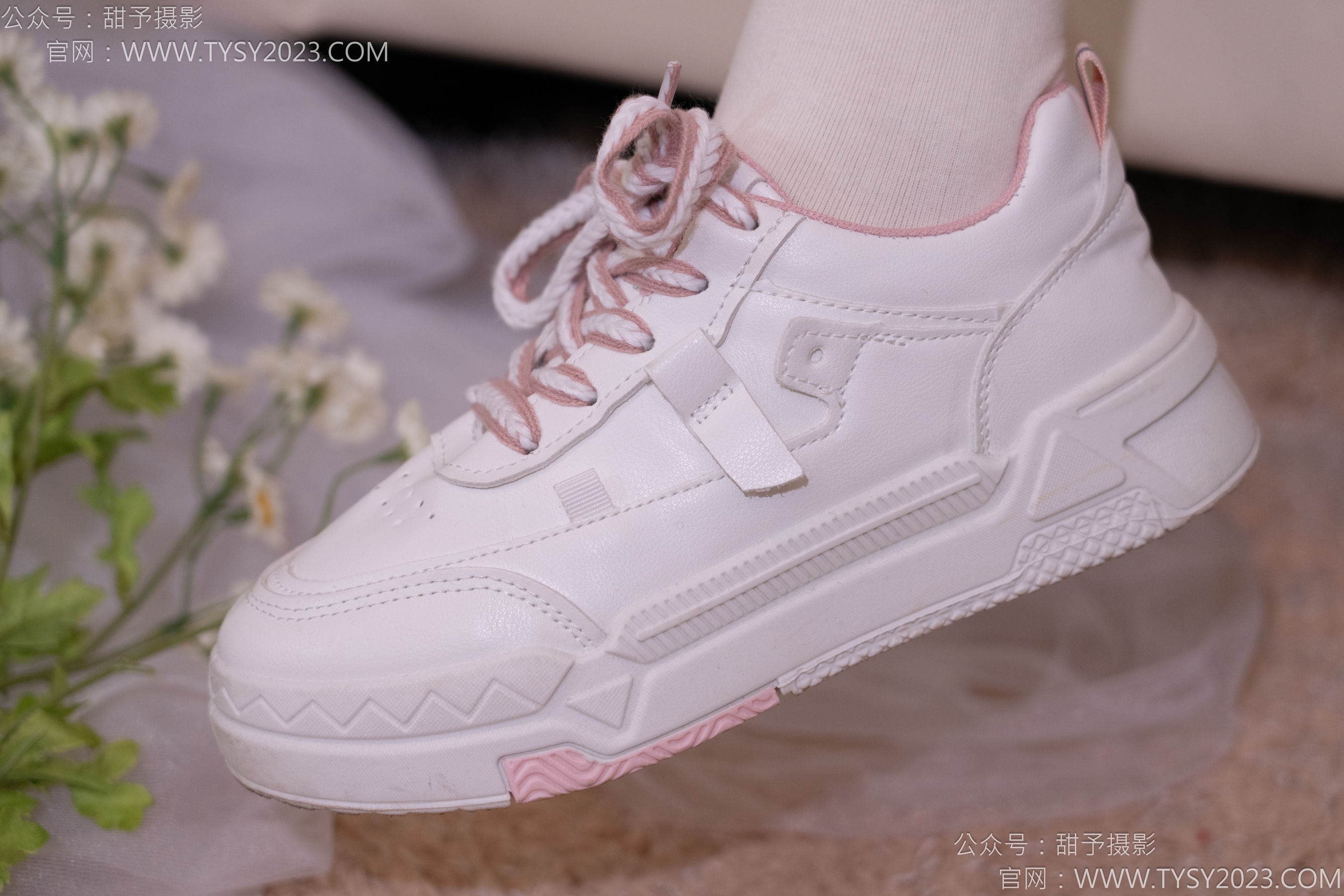 甜予摄影 No.177 璇璇 - 板鞋、白棉袜、薄肉丝/(129P)