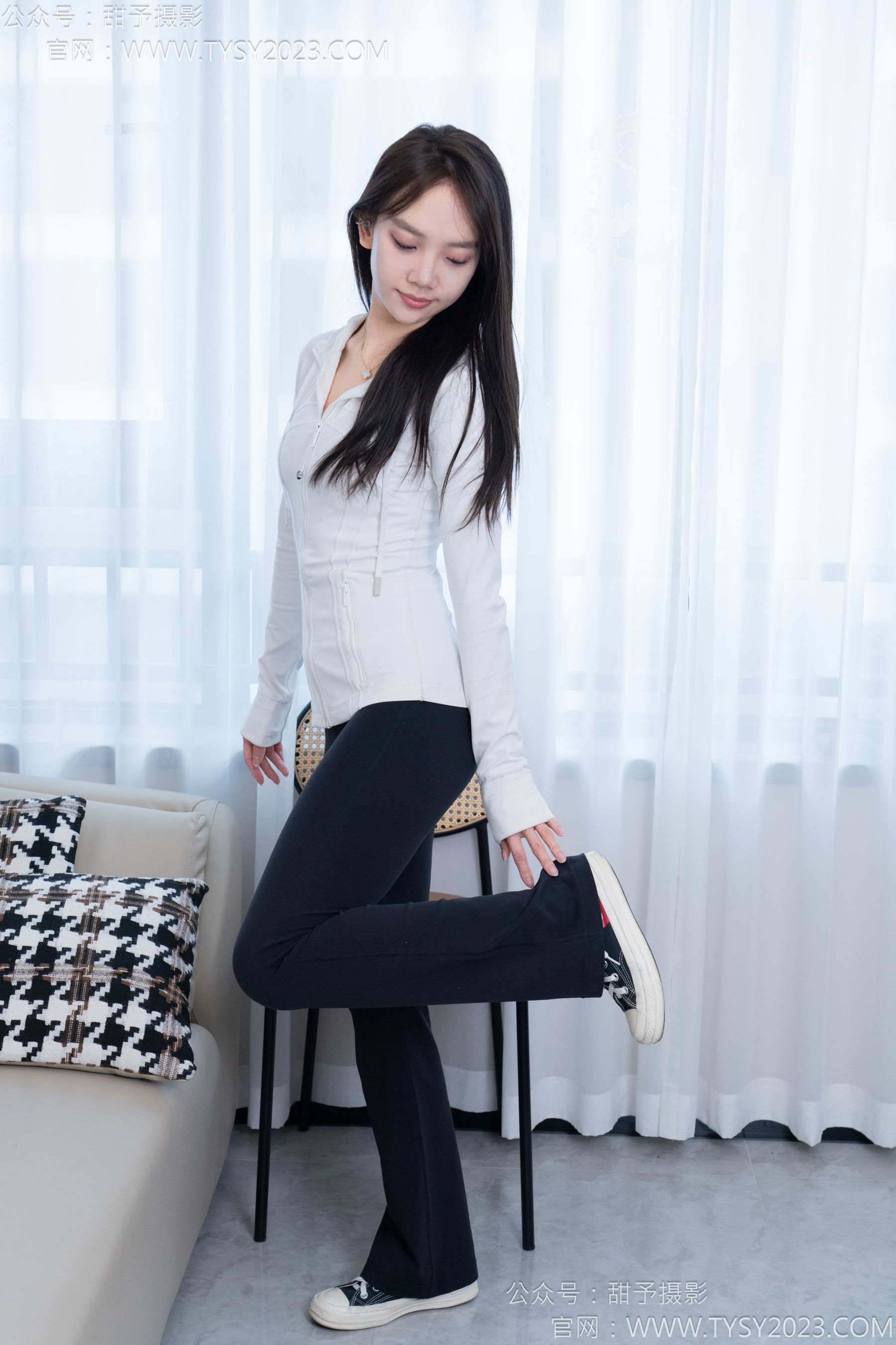 甜予摄影 No.169 贝壳 - 帆布鞋、白棉袜、裸足/(130P)