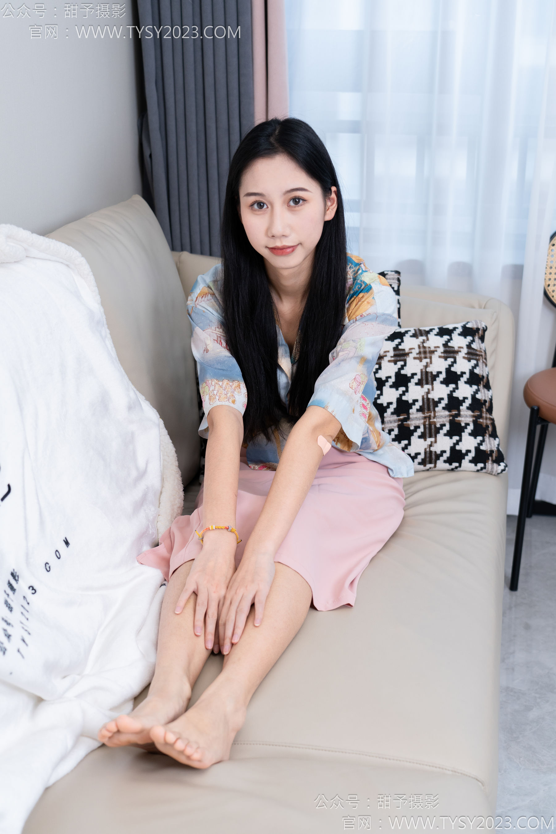 甜予摄影 No.186 娃娃 - 帆布鞋、白棉袜、裸足/(129P)