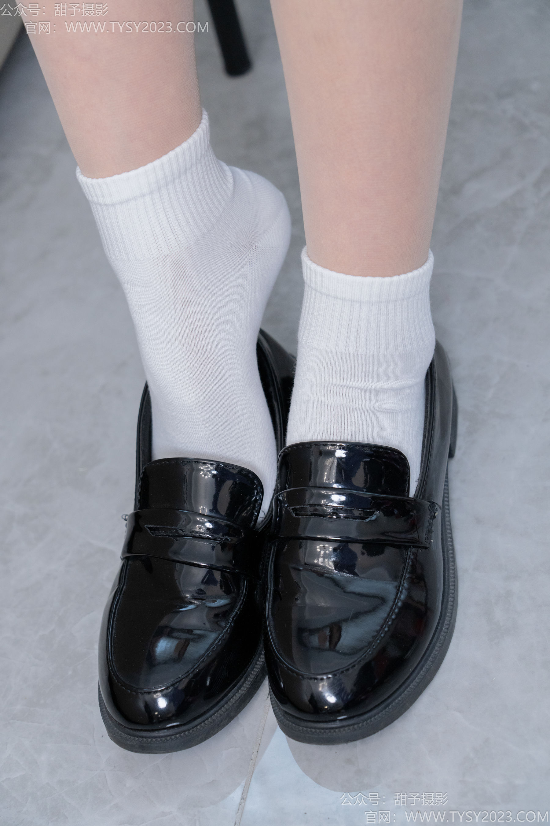 甜予摄影 No.191 贝壳 - 皮鞋、白棉袜、薄肉丝/(135P)