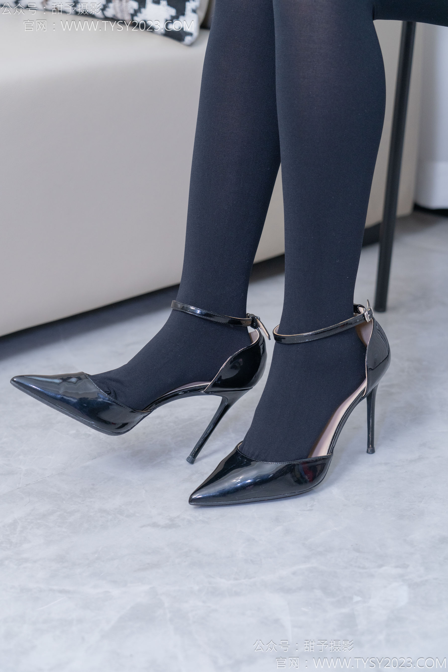 甜予摄影 No.187 知知 - 高跟鞋、厚黑丝/(127P)