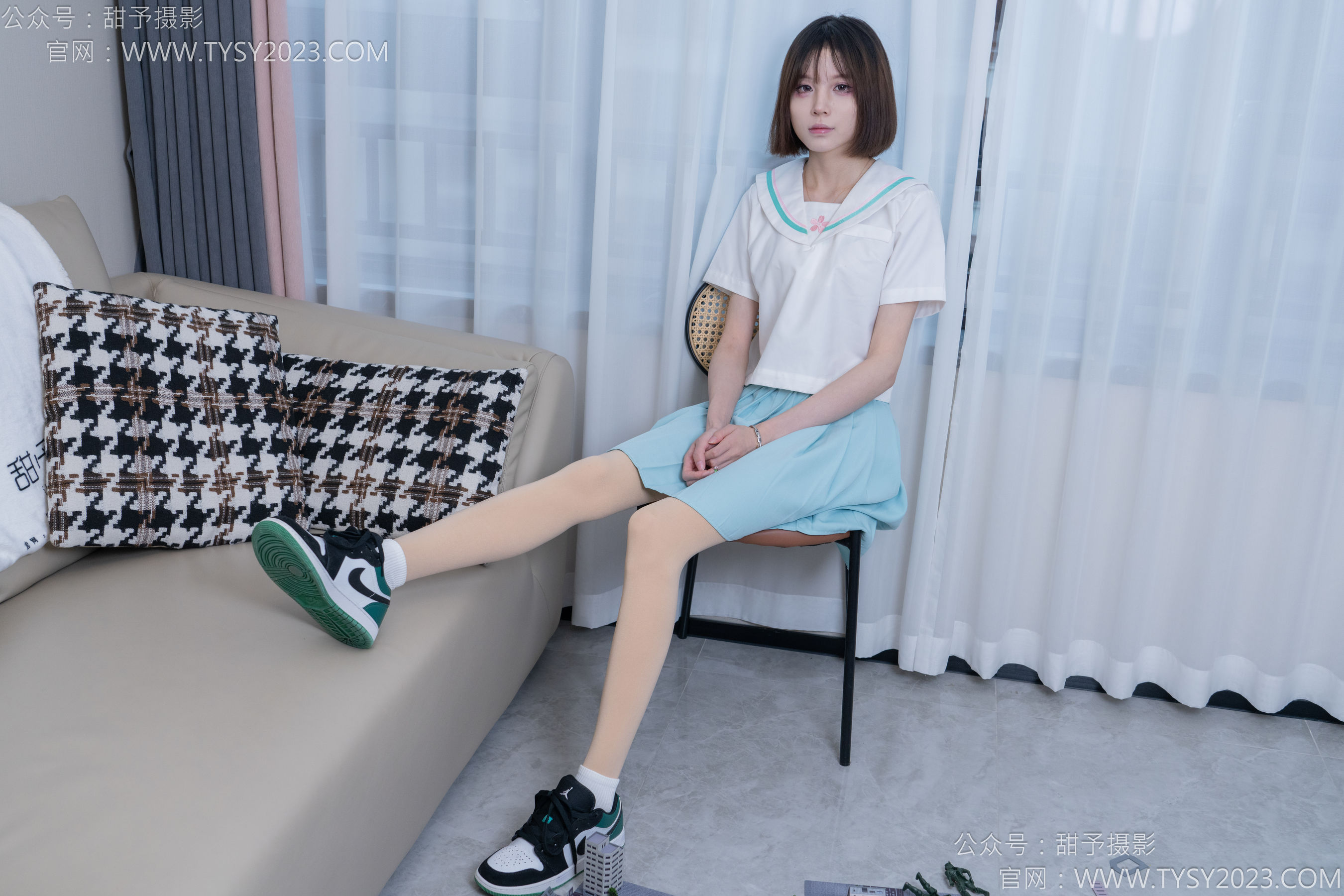 甜予摄影 No.182 珞珞 - 板鞋、白棉袜、厚肉丝、小人国剧情/(134P)