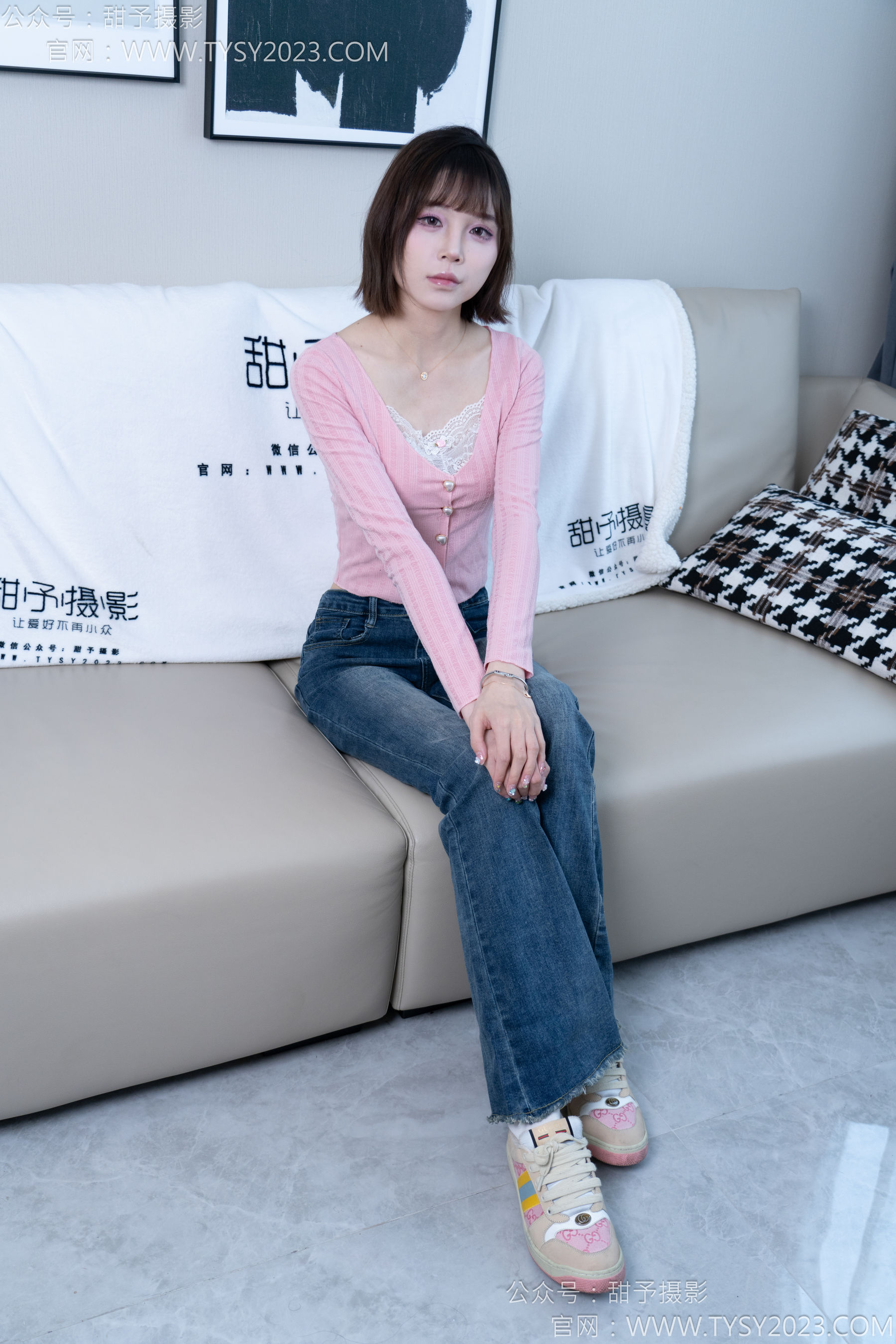 甜予摄影 No.170 珞珞 - 板鞋、白棉袜、裸足/(130P)