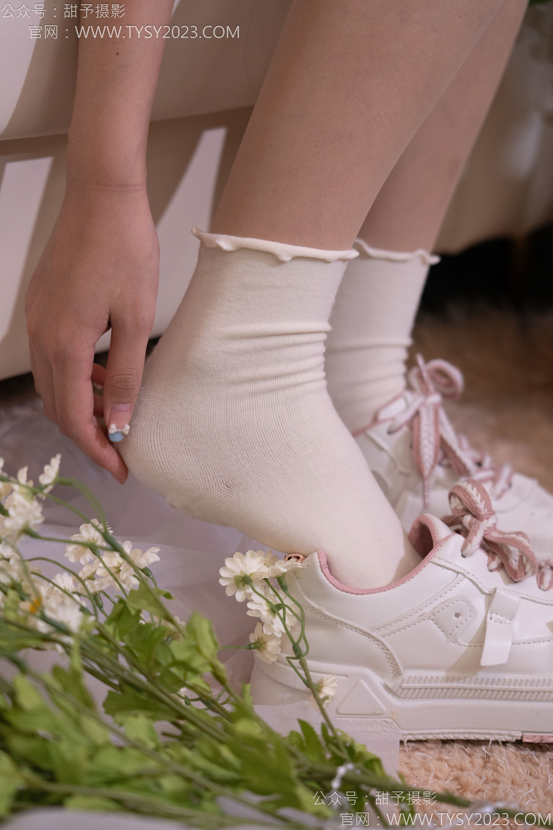 甜予摄影 No.177 璇璇 - 板鞋、白棉袜、薄肉丝/(129P)
