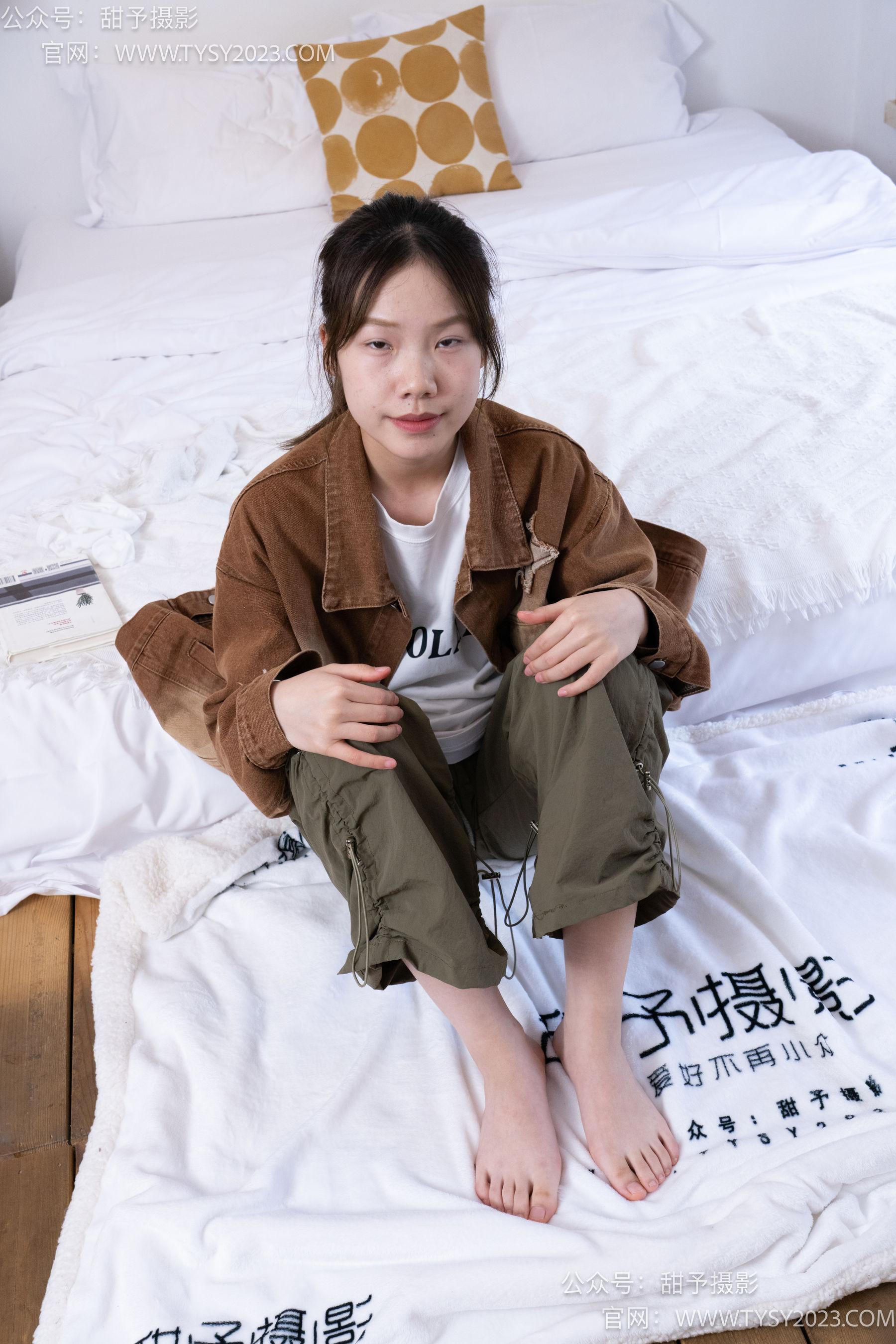 甜予摄影 No.161 双双 - 板鞋、白棉袜、裸足/(130P)