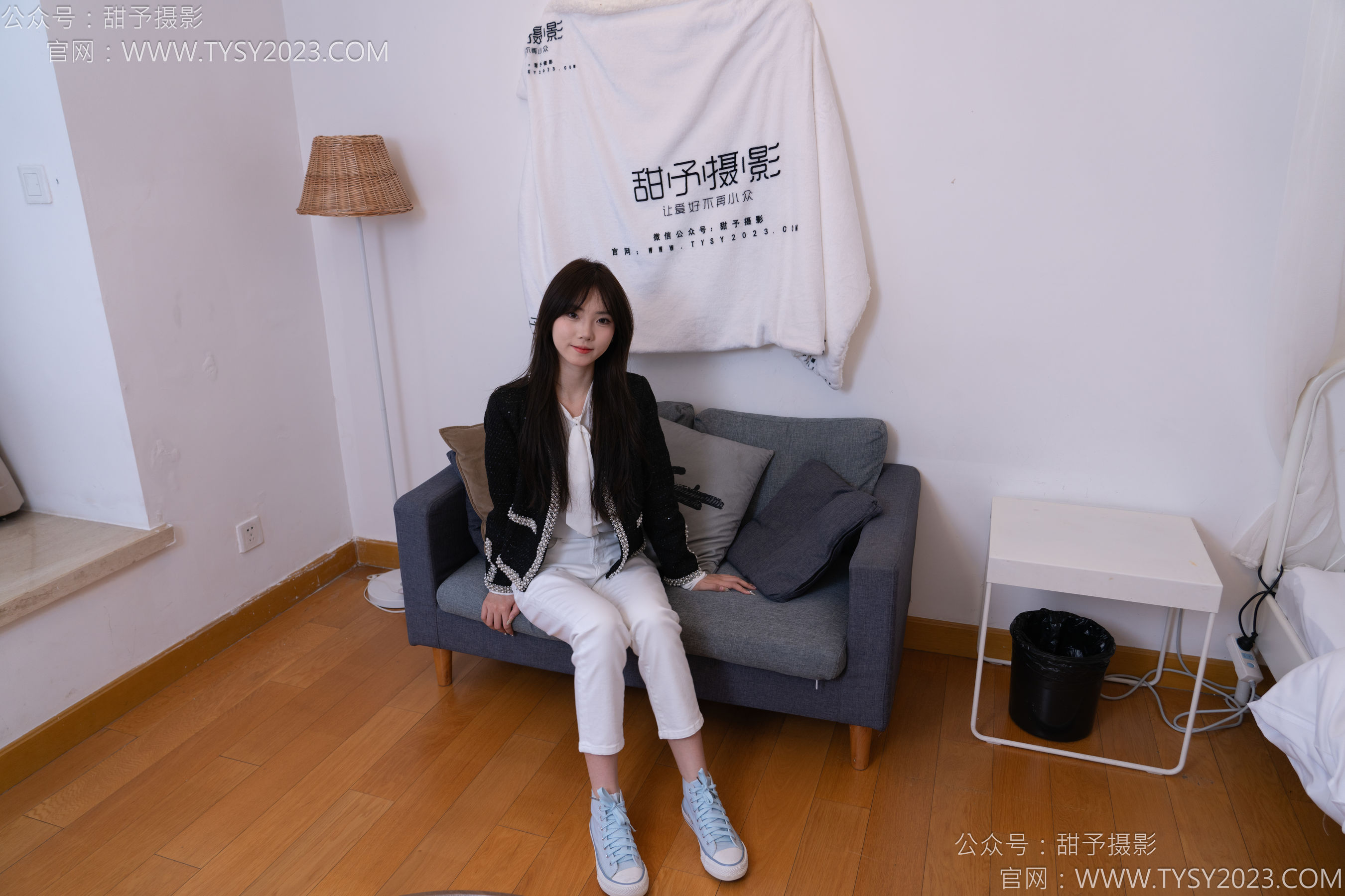 甜予摄影 No.171 璇璇 - 帆布鞋、白棉袜、抖腿剧情/(151P)