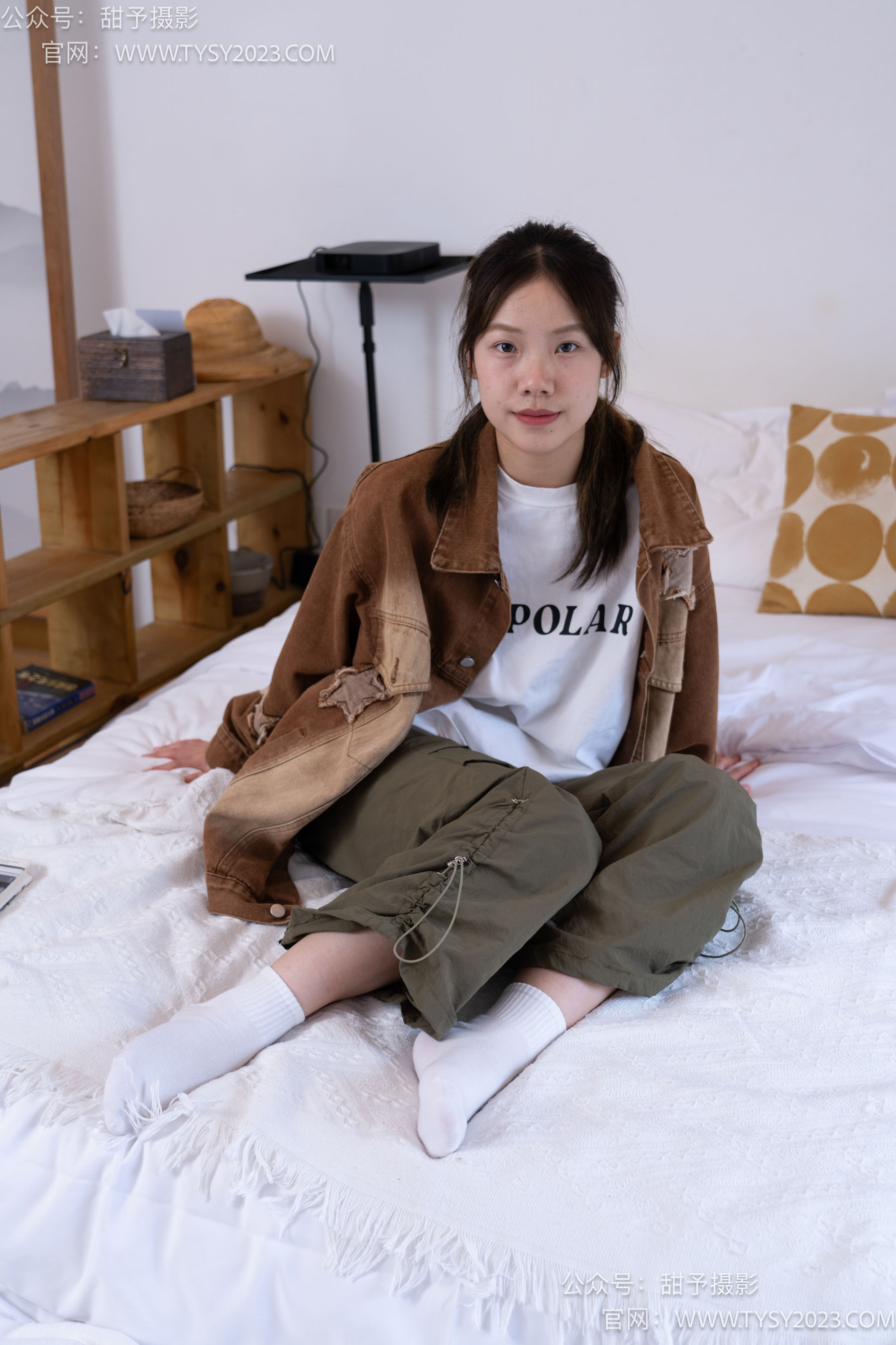 甜予摄影 No.161 双双 - 板鞋、白棉袜、裸足/(130P)