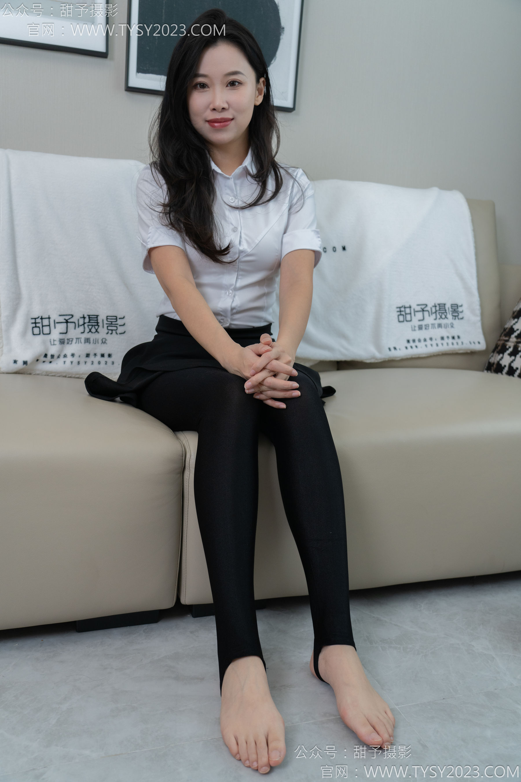 甜予摄影 No.158 梦梦 - 高跟鞋、短肉丝、短黑丝、裸足/(130P)