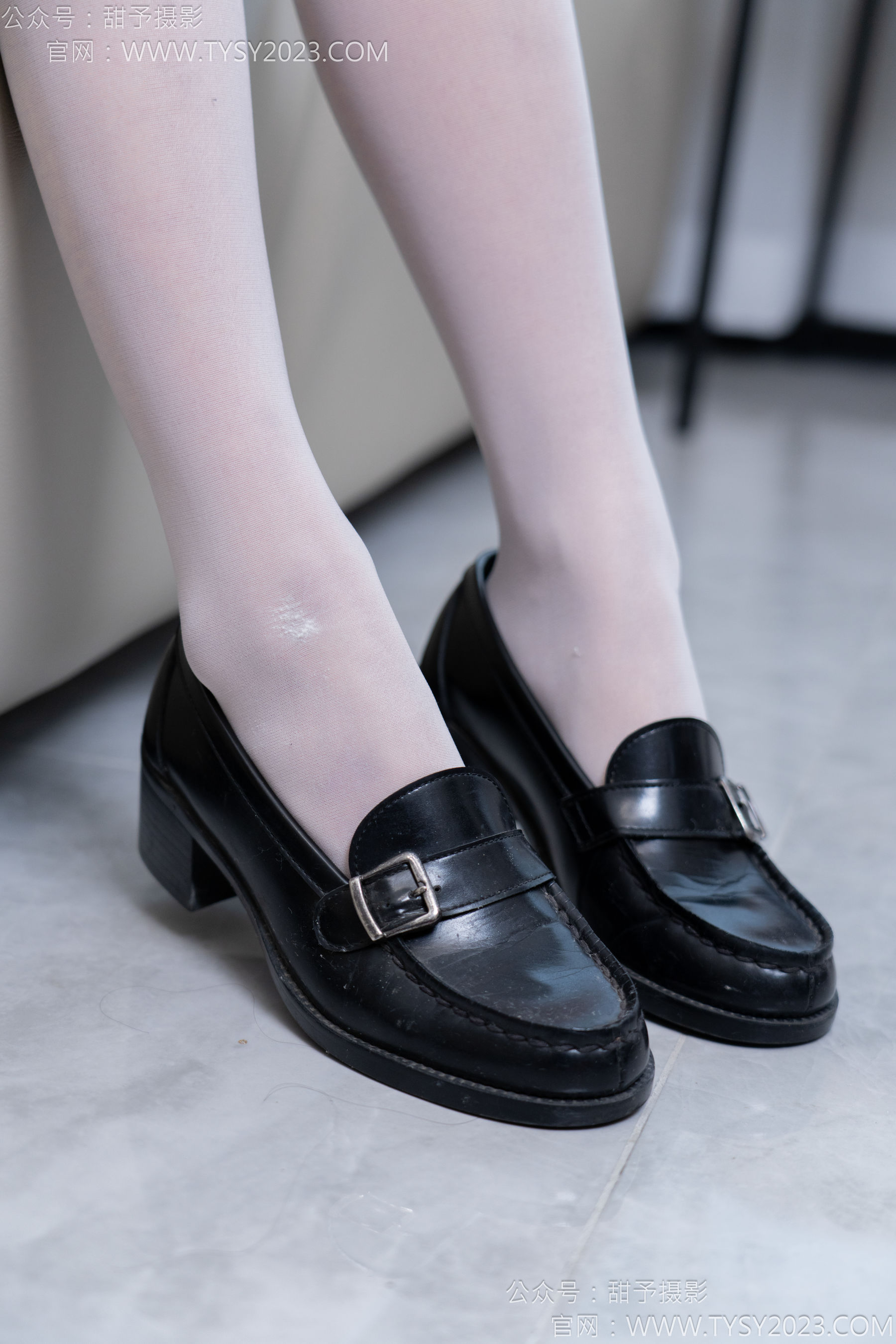 甜予摄影 No.166 酥酥 - 皮鞋、半白丝、裸足/(127P)