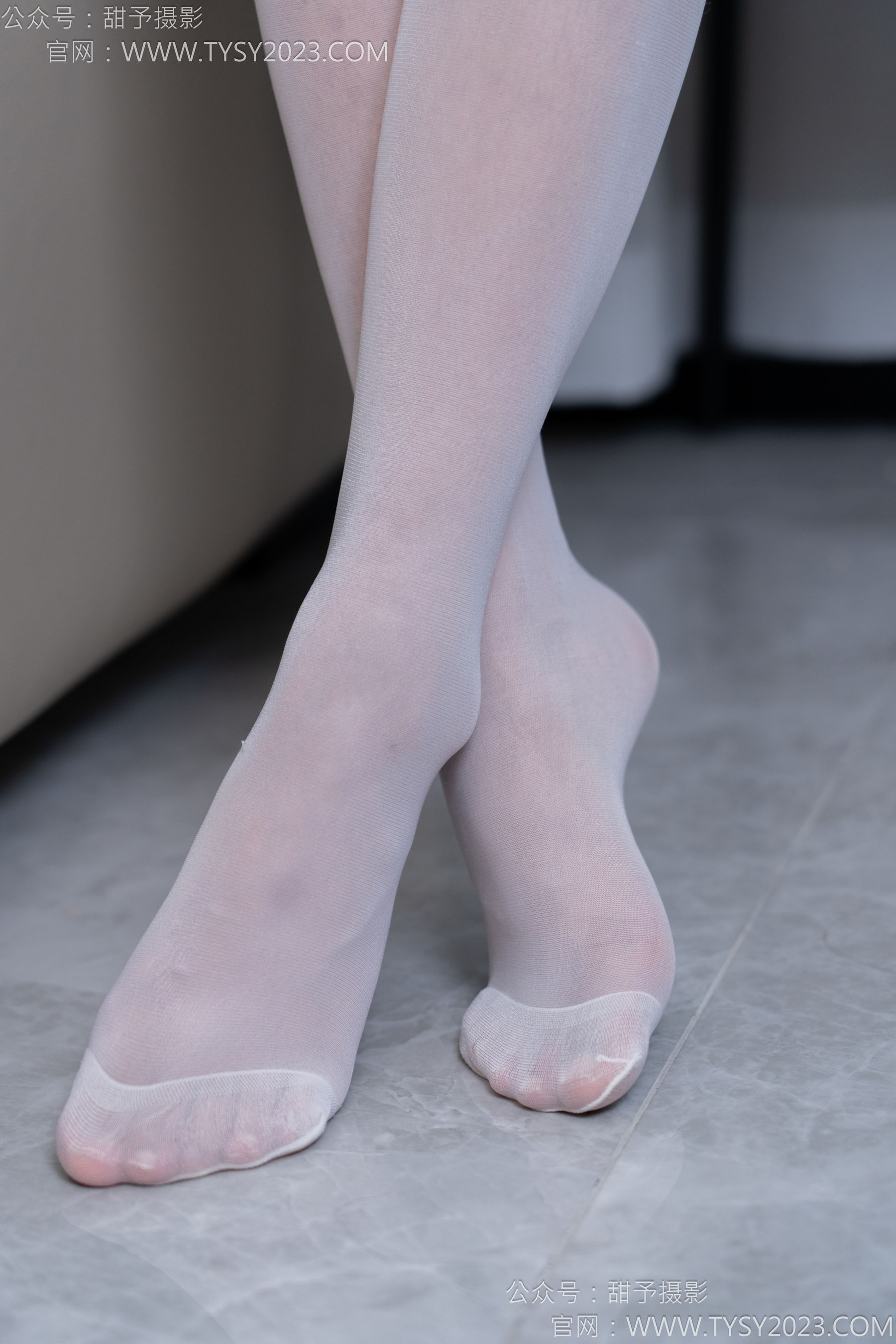 甜予摄影 No.166 酥酥 - 皮鞋、半白丝、裸足/(127P)