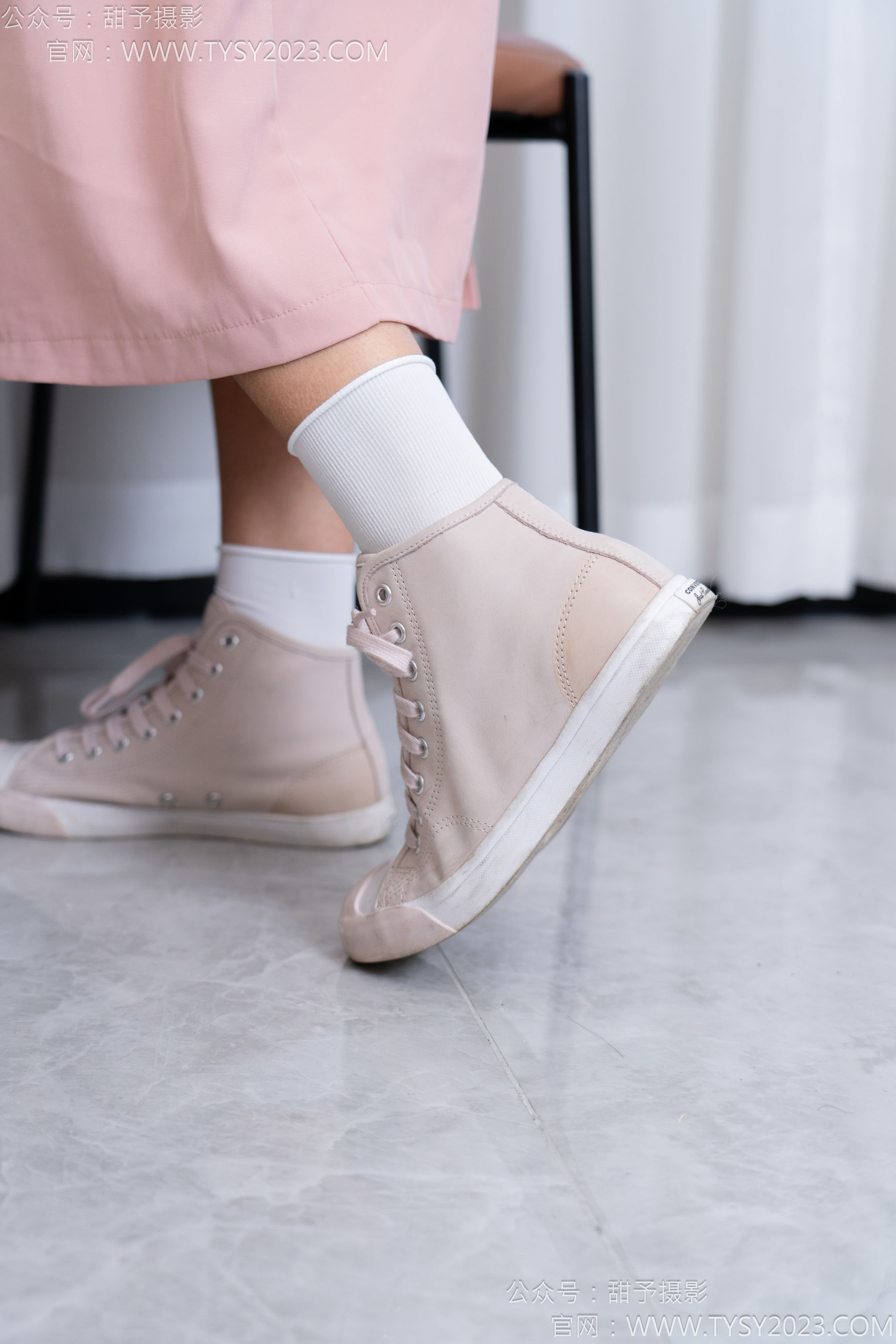 甜予摄影 No.186 娃娃 - 帆布鞋、白棉袜、裸足/(129P)