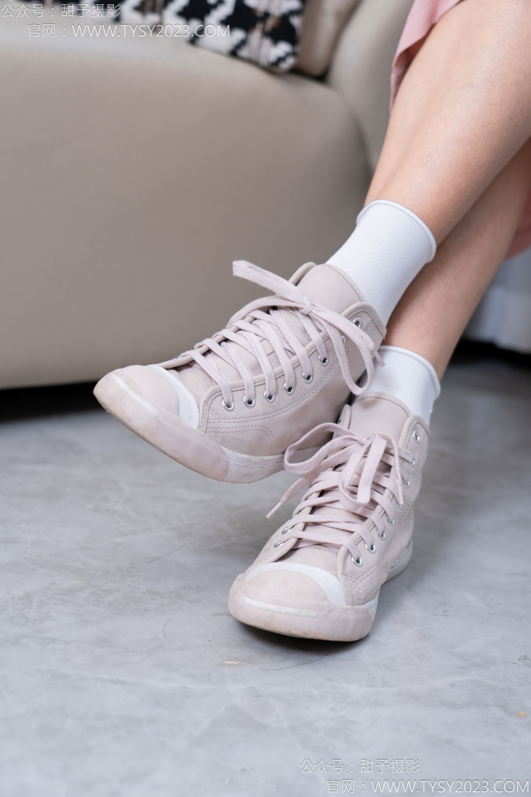 甜予摄影 No.186 娃娃 - 帆布鞋、白棉袜、裸足/(129P)