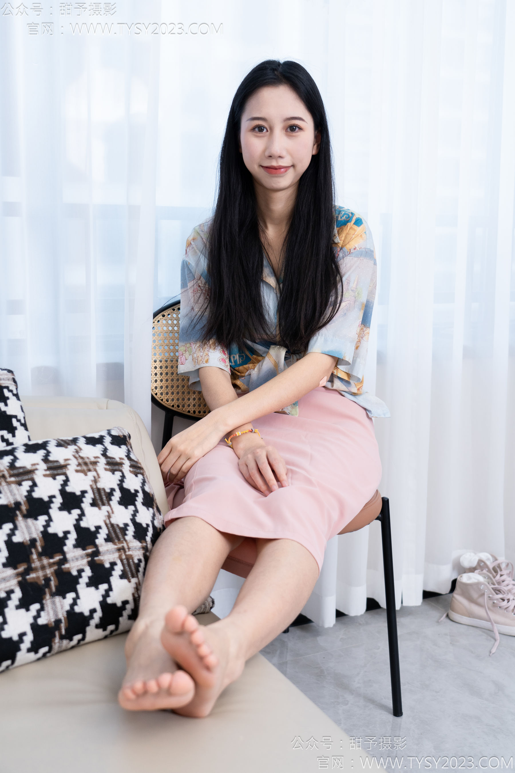 甜予摄影 No.186 娃娃 - 帆布鞋、白棉袜、裸足/(129P)