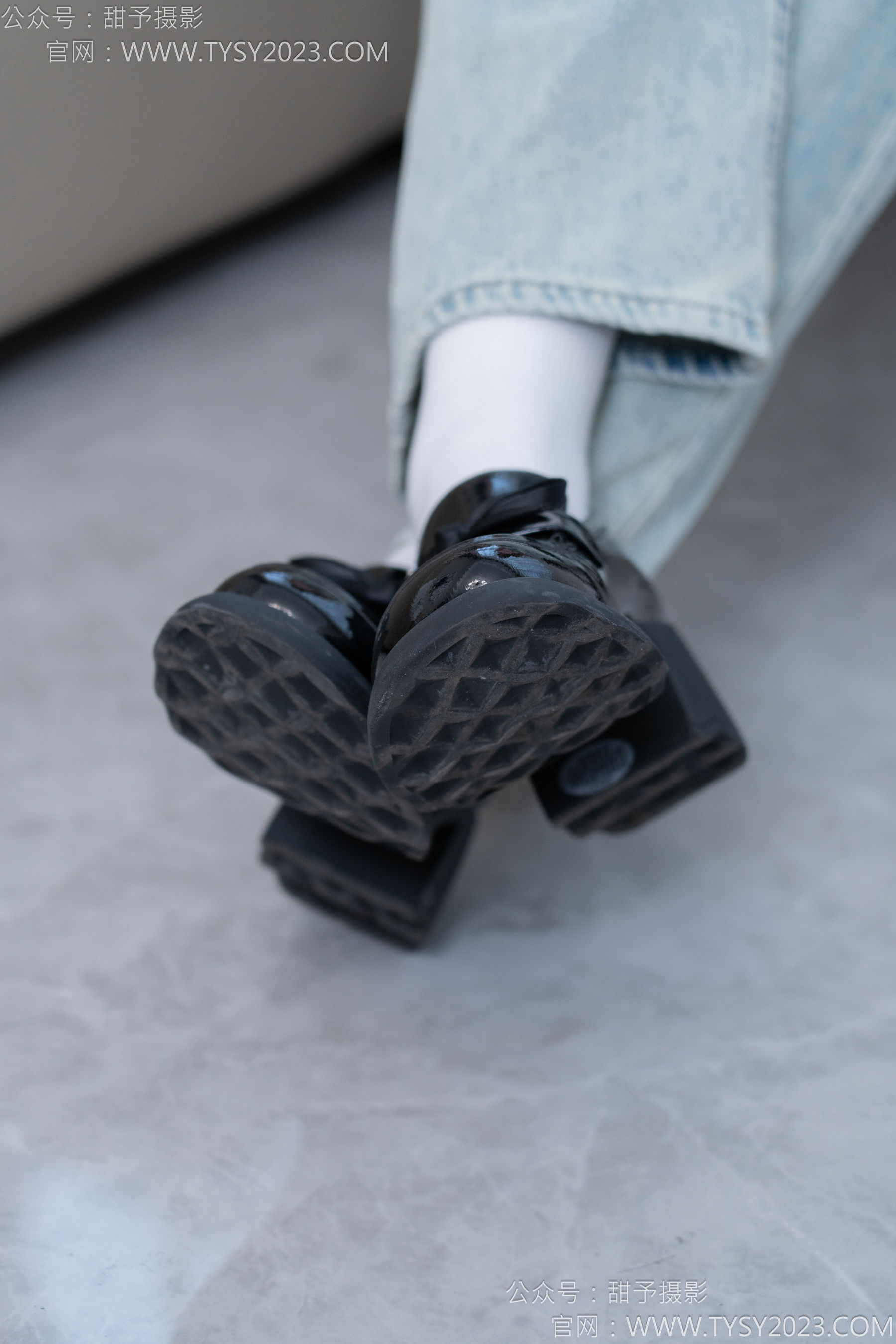 甜予摄影 No.162 知知 - 皮鞋、白棉袜、裸足/(125P)