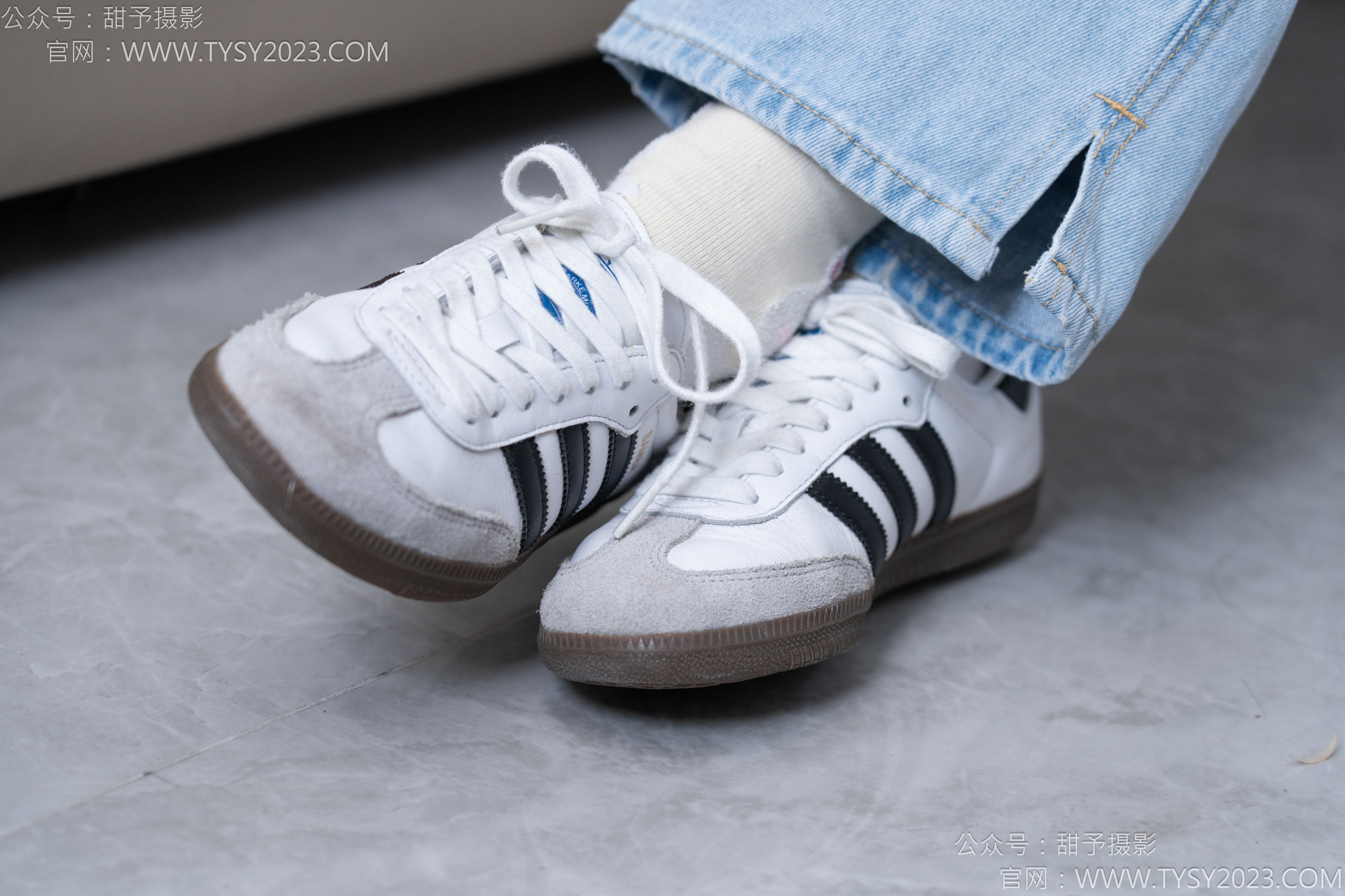 甜予摄影 No.160 番茄 - 板鞋、印花棉袜、裸足/(125P)