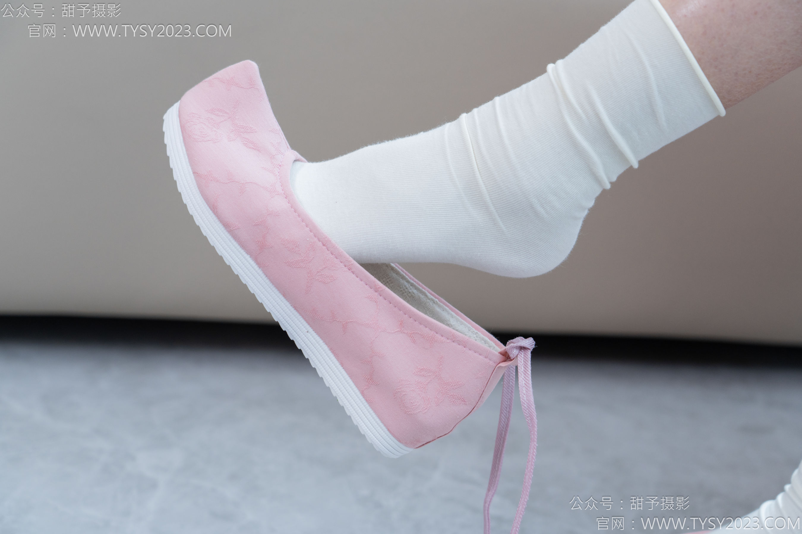 甜予摄影 No.183 知知 - 布鞋、白棉袜、裸足/(148P)