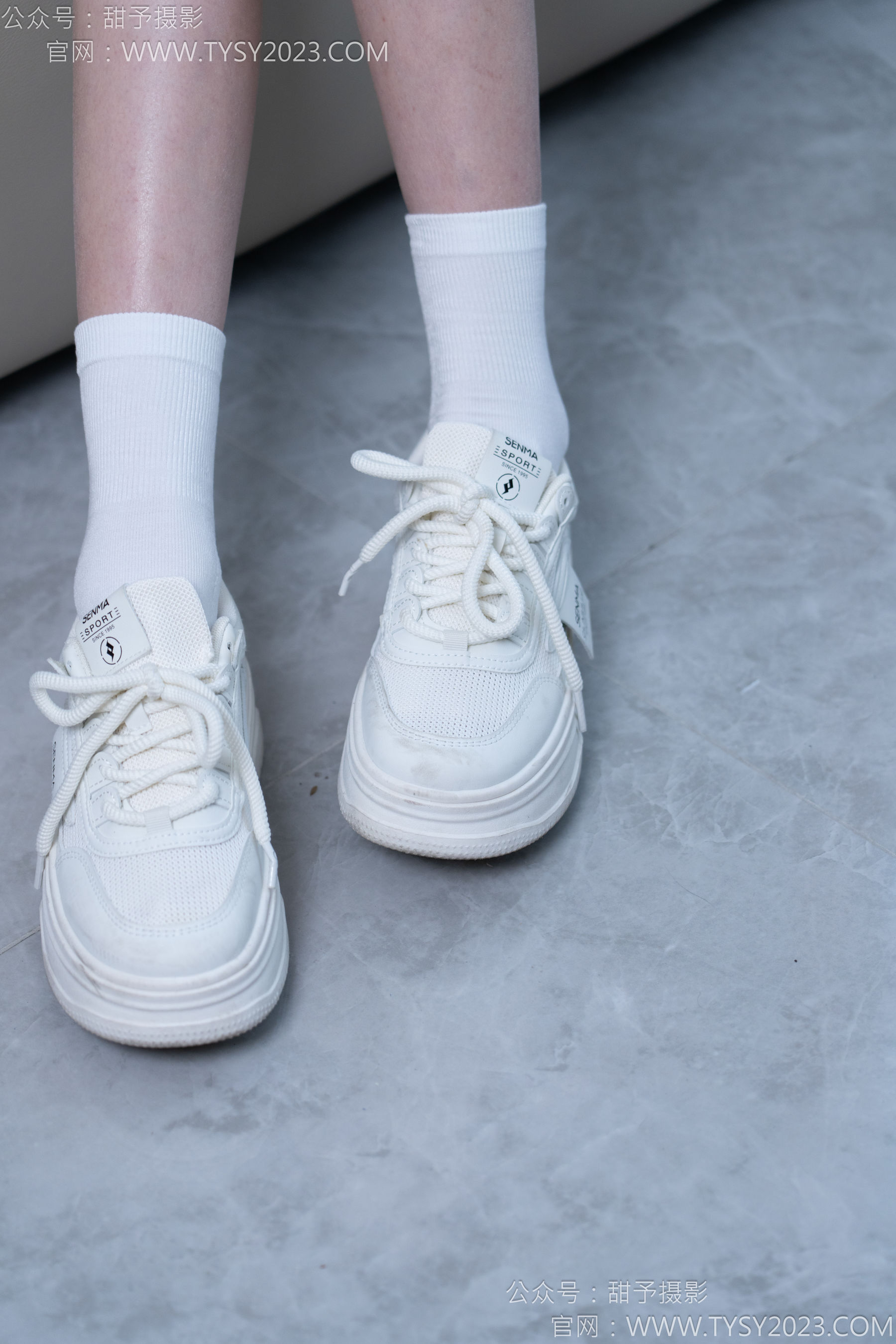 甜予摄影 No.164 珞珞 - 板鞋、白棉袜、裸足/(130P)