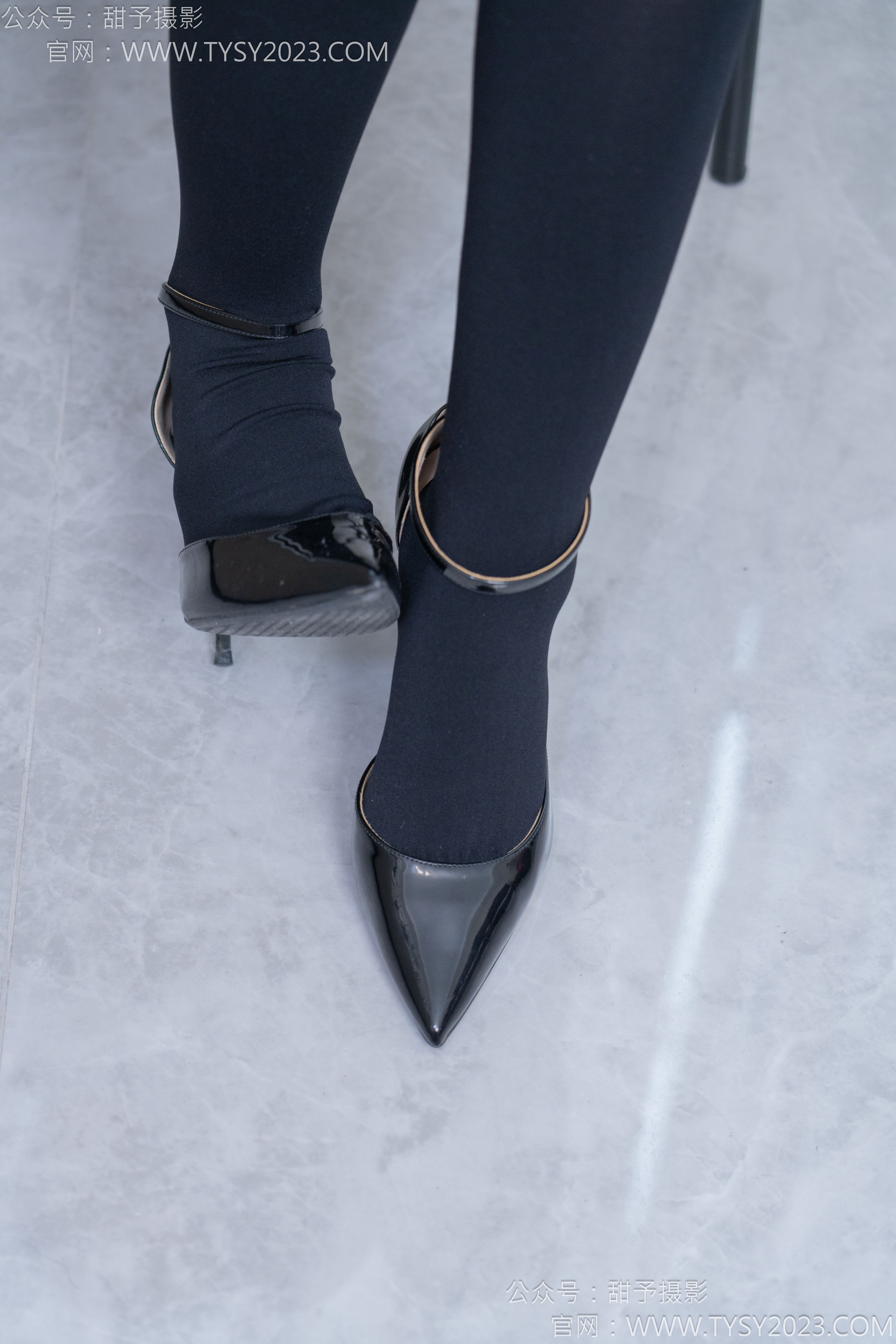 甜予摄影 No.187 知知 - 高跟鞋、厚黑丝/(127P)