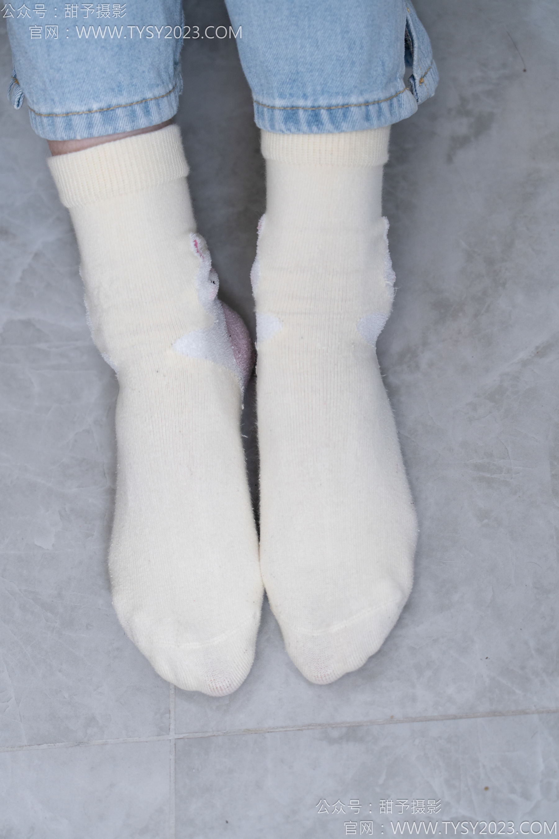甜予摄影 No.160 番茄 - 板鞋、印花棉袜、裸足/(125P)