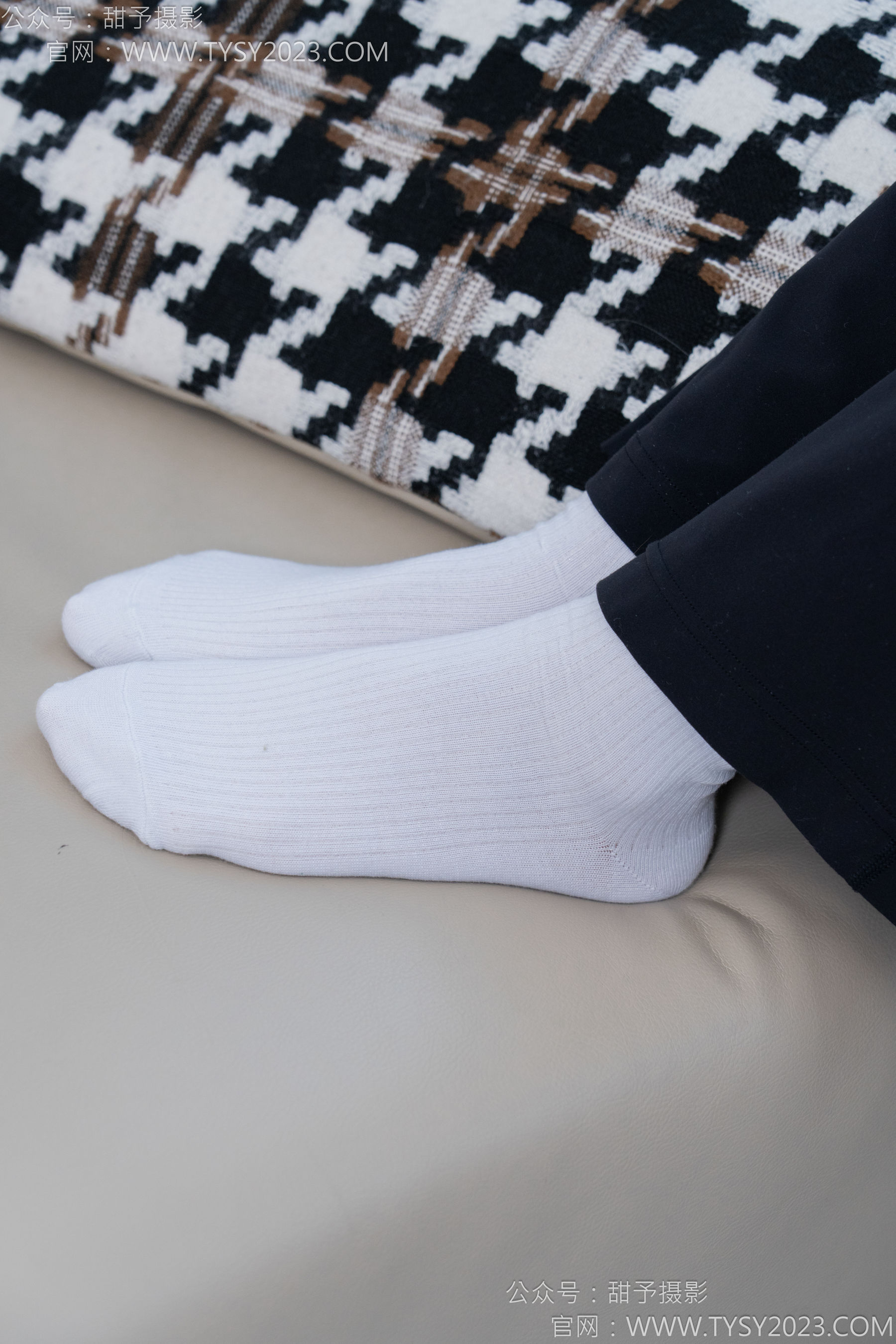 甜予摄影 No.169 贝壳 - 帆布鞋、白棉袜、裸足/(130P)