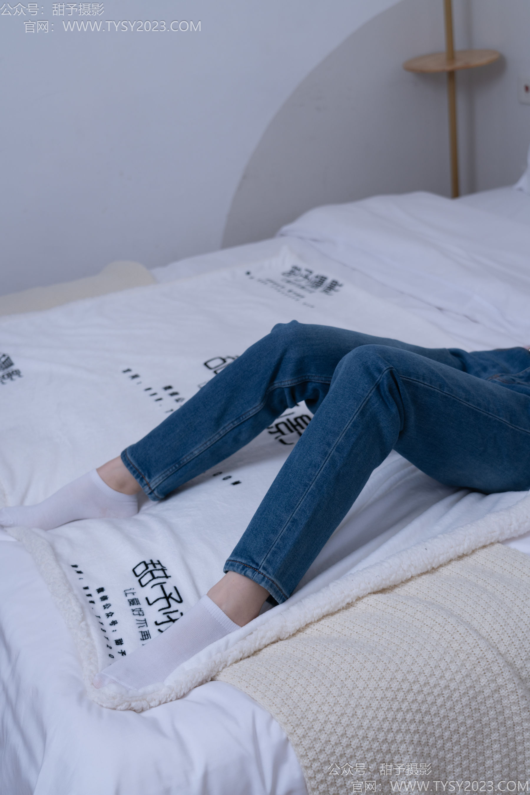 甜予摄影 No.189 璇璇 - 帆布鞋、裸足、抖腿剧情/(134P)