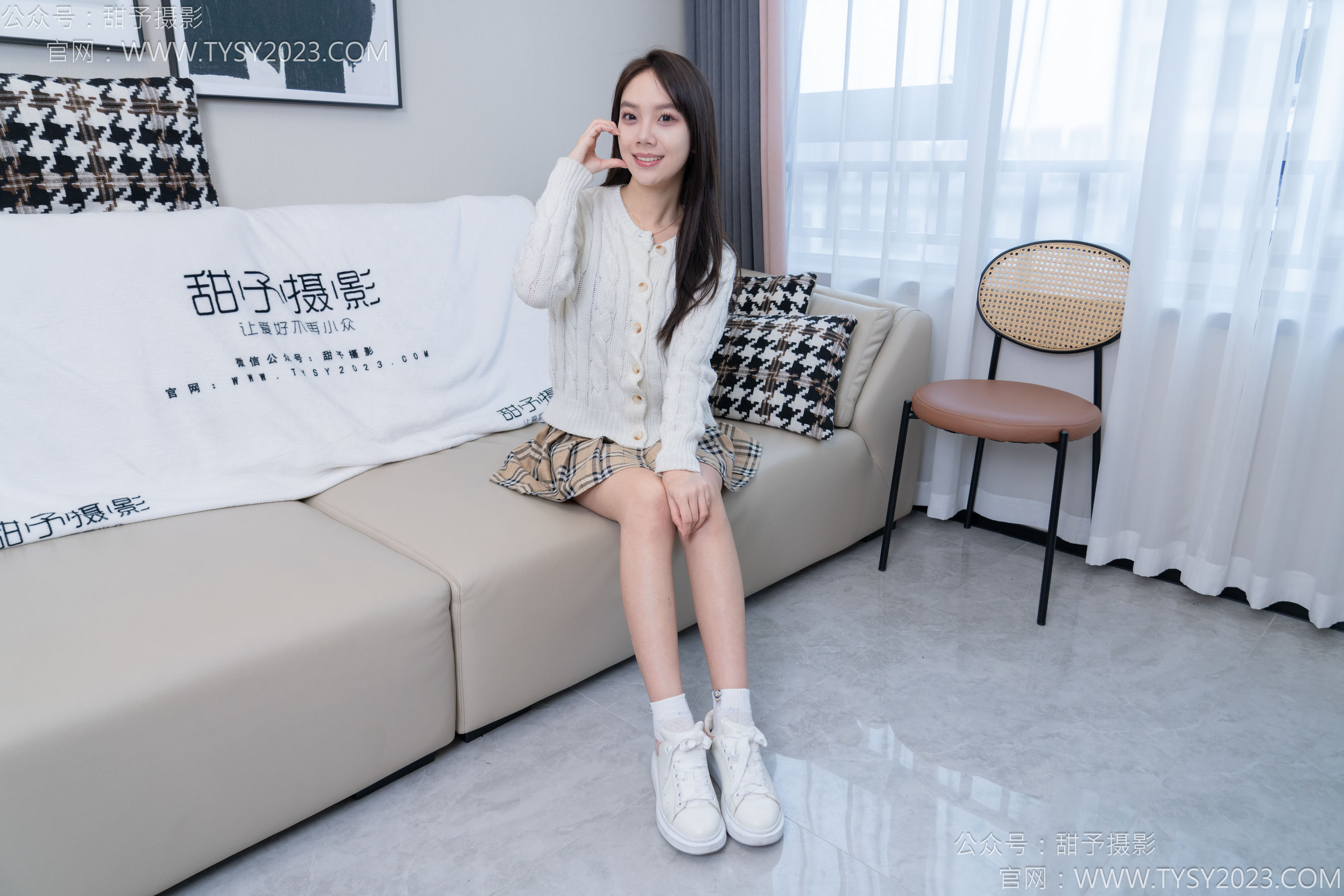 甜予摄影 No.165 贝壳 - 板鞋、白棉袜、裸足/(130P)